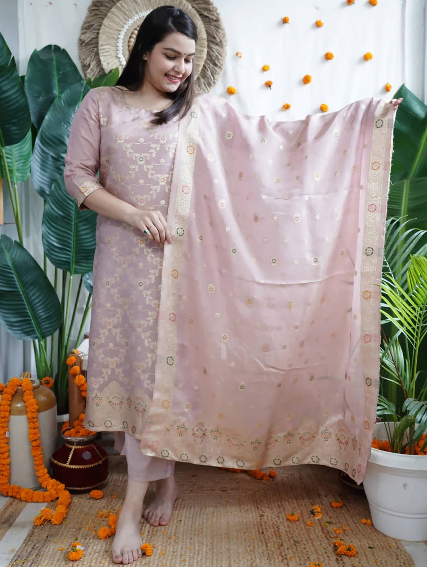 kedar fab Women Silk Blend Self Design Straight Kurti With Pants ( Peach )