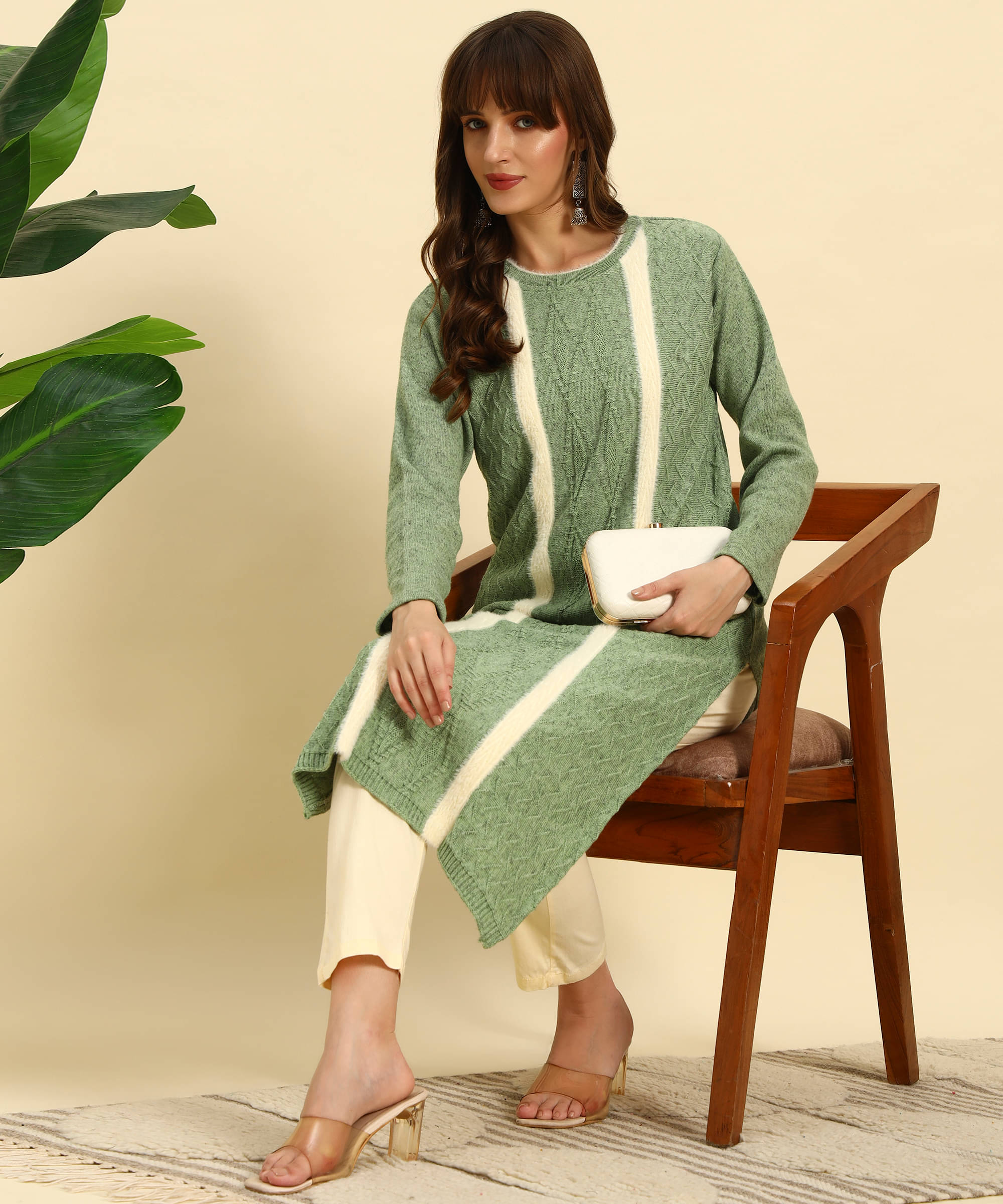     			Canblar Women Woollen Striped Straight Kurti ( Green )