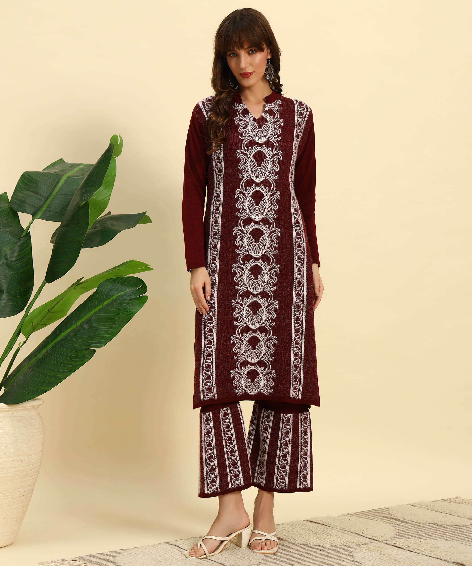     			Canblar Women Woollen Striped Straight Kurti With Palazzo ( Maroon )
