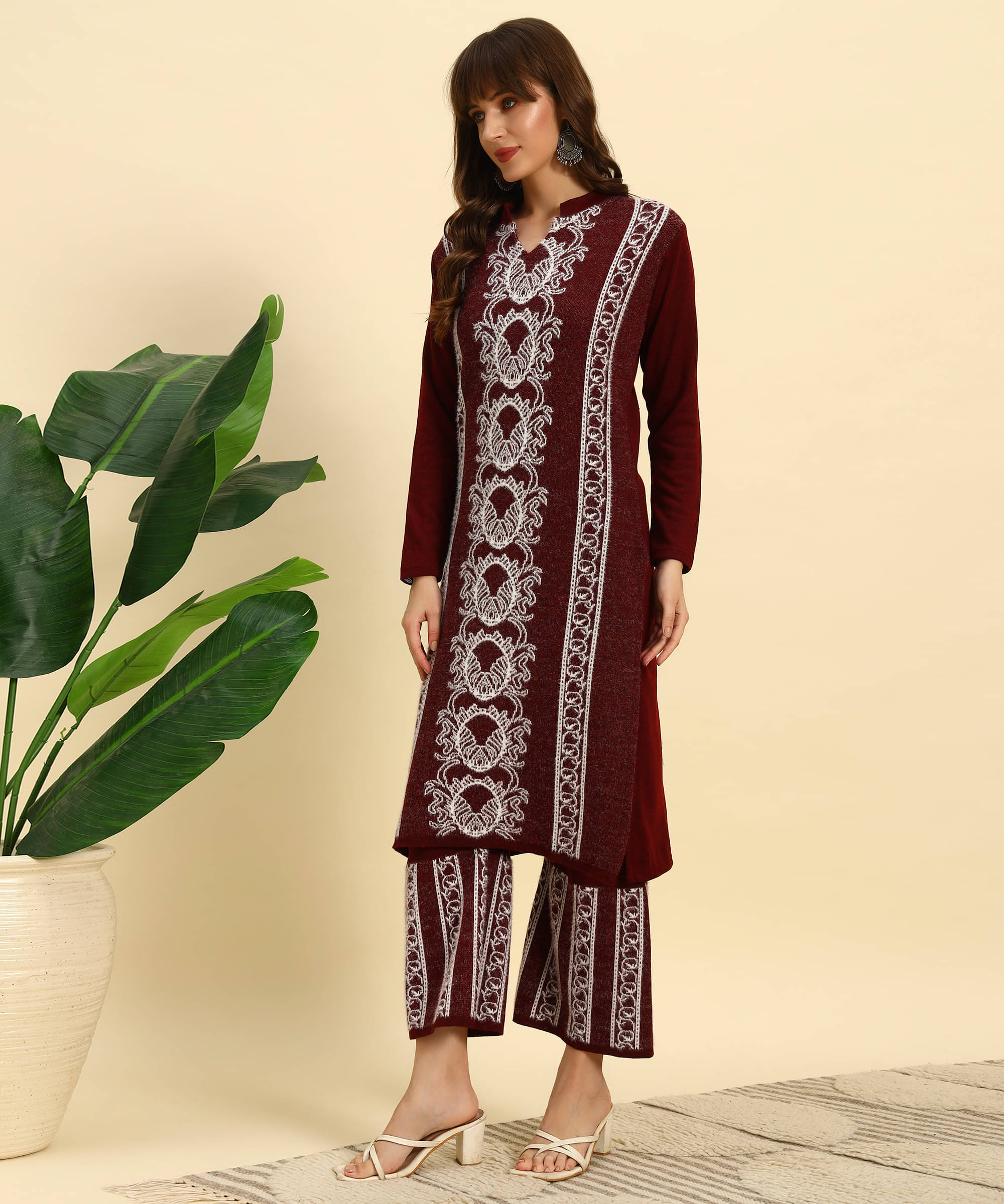     			Canblar Women Woollen Striped Straight Kurti With Palazzo ( Maroon )