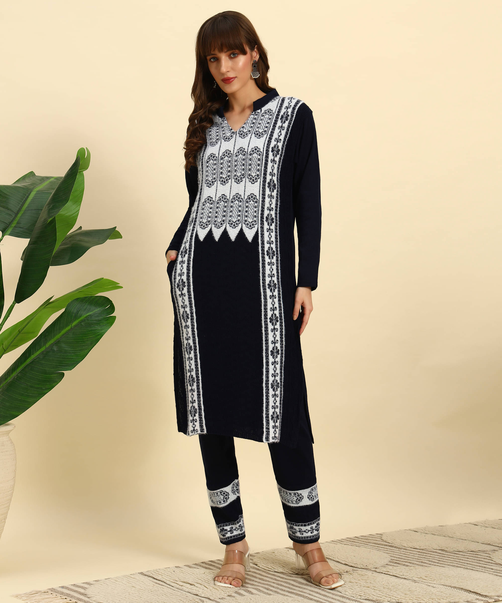     			Canblar Women Woollen Striped Straight Kurti With Palazzo ( Navy )