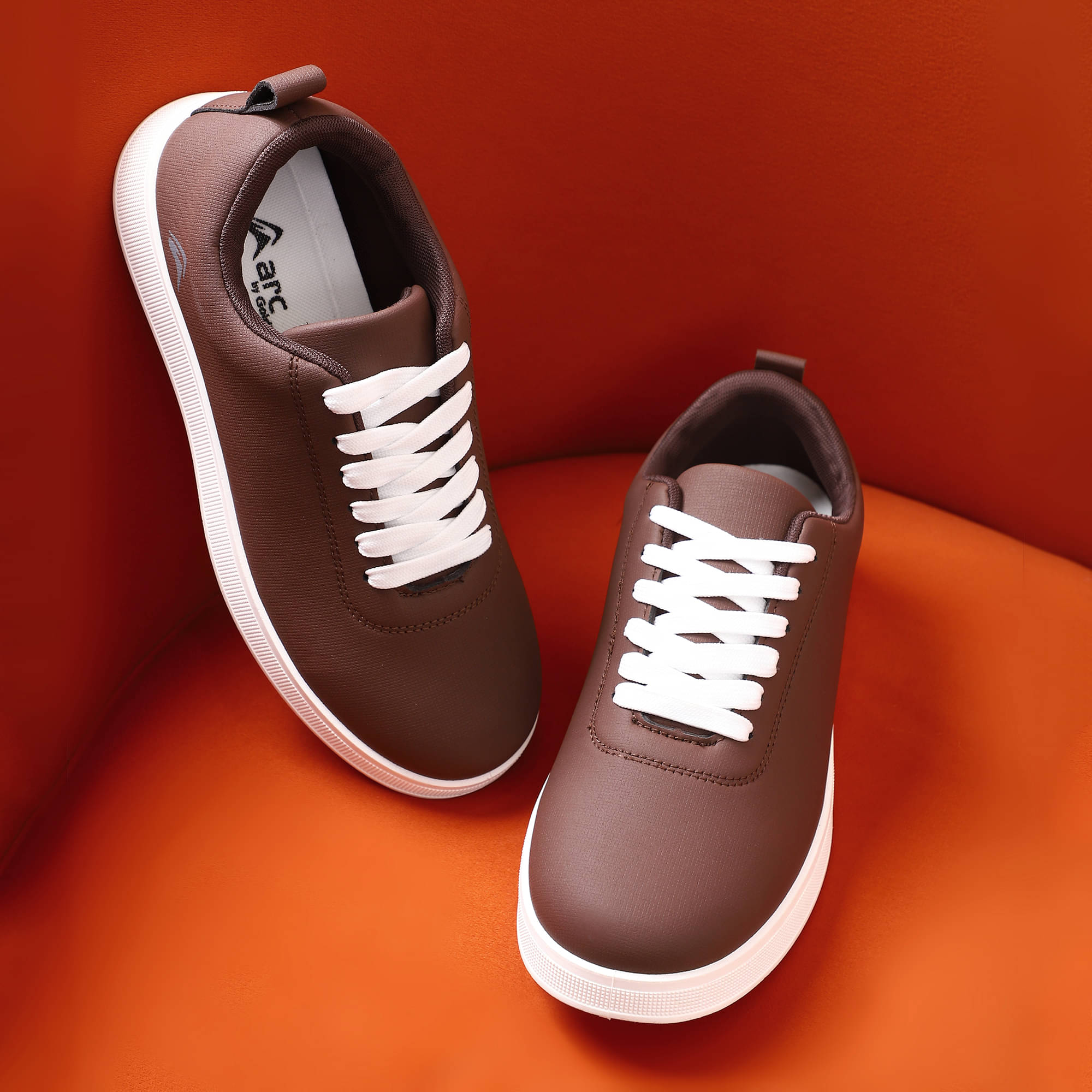     			GOLDSTAR Brown Men's Sneakers