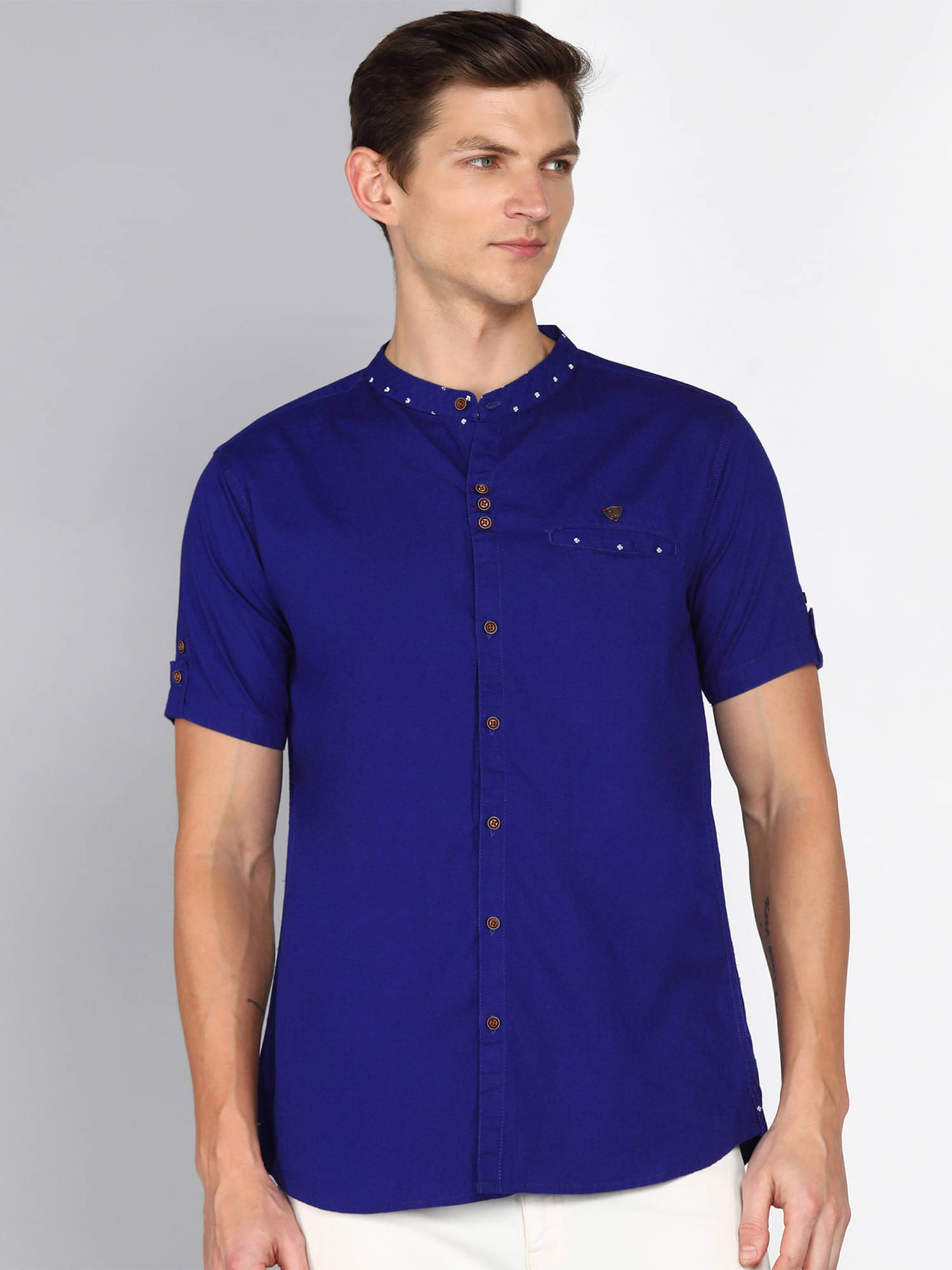 Kuons Avenue Linen Regular Fit Solids Half Sleeves Men's Casual Shirt - Blue ( Pack of 1 ) Kuons Avenue Linen Regular Fit Solids Half Sleeves Men's Casual Shirt - Blue ( Pack of 1 )