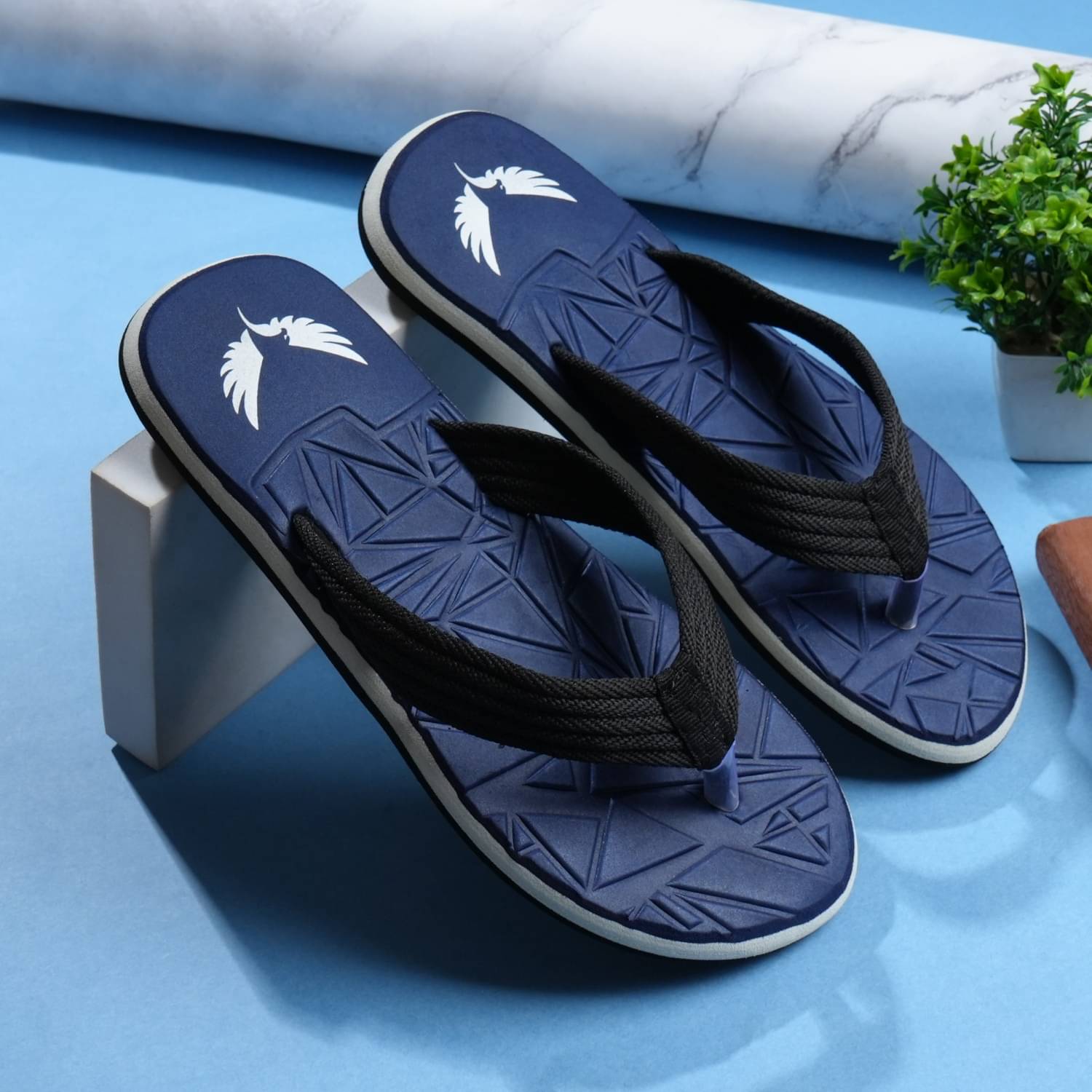     			LiteHawks Navy Men's Daily Slipper