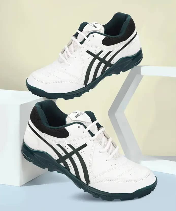 YEEZY 700 BOOST Blue Running Shoes