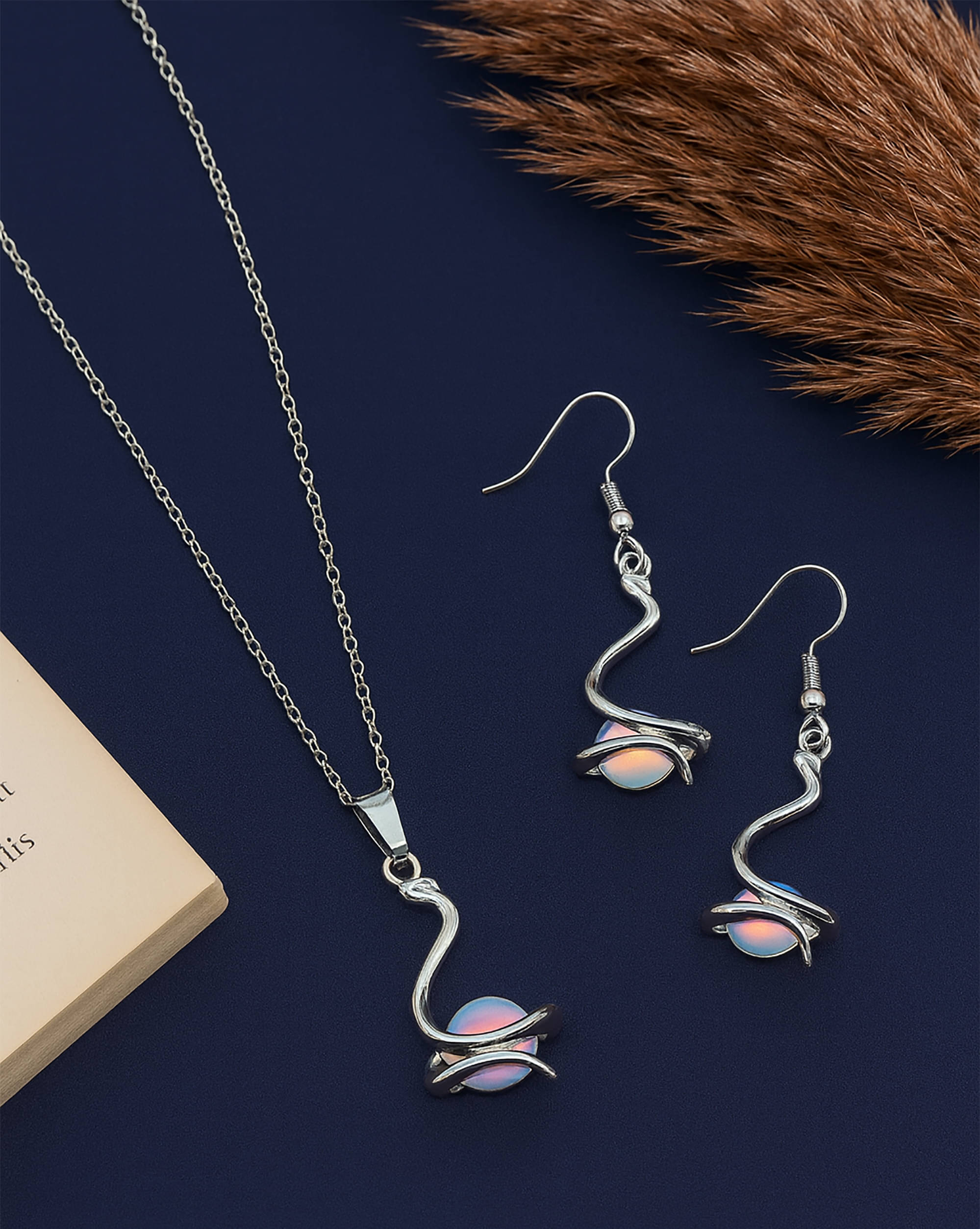     			SHANKH-KRIVA Silver Pendant set ( Pack of 1 )