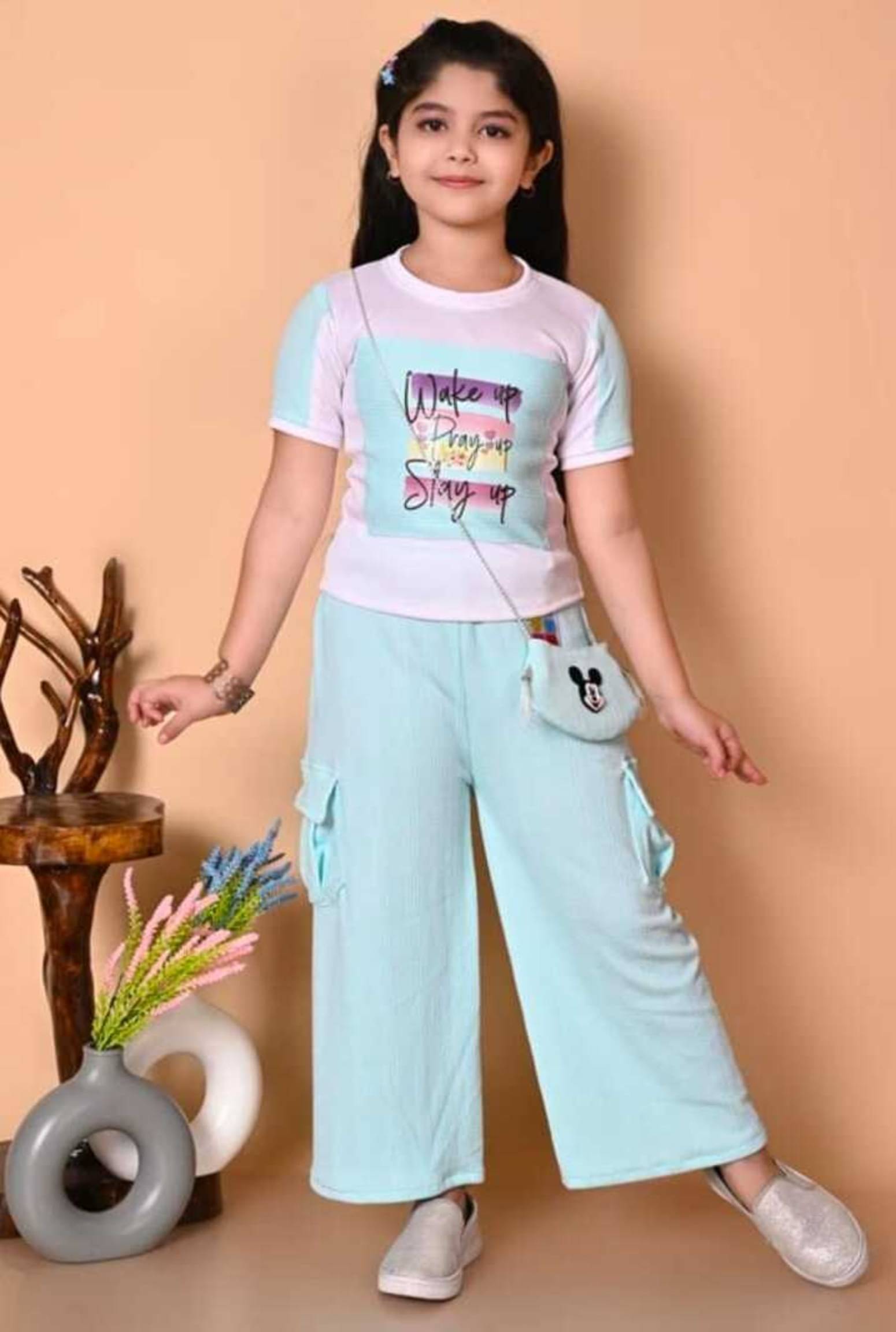     			SM glob Pack of 1 Girls Cotton Blend T-shirt & Cargos ( Sky Blue )