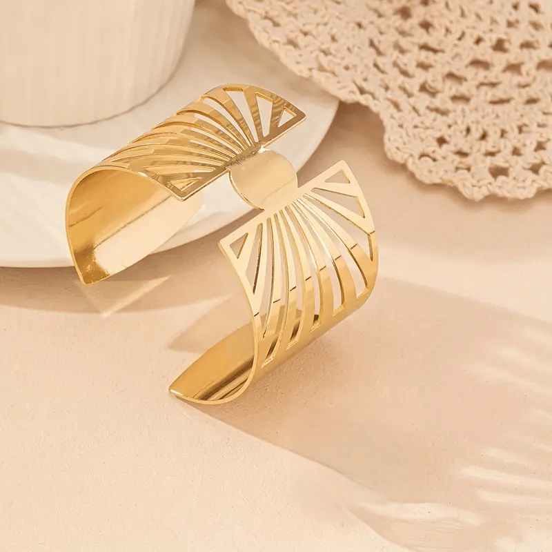 SUNHARI Gold Cuff ( Pack of 1 ) SUNHARI Gold Cuff ( Pack of 1 )