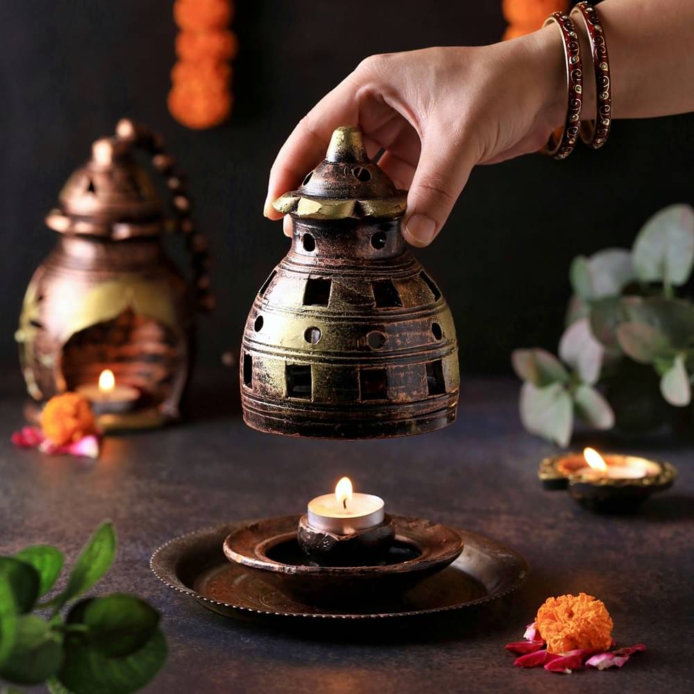     			THE HANDICRAFTIAN Terracotta Designer Diya - Pack of 1