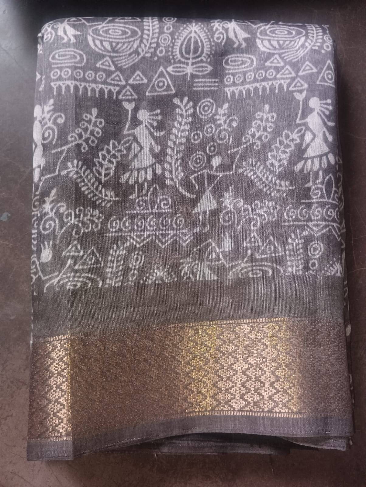     			yugana Chanderi Printed Chanderi saree With Unstitched Blouse Piece ( Black )