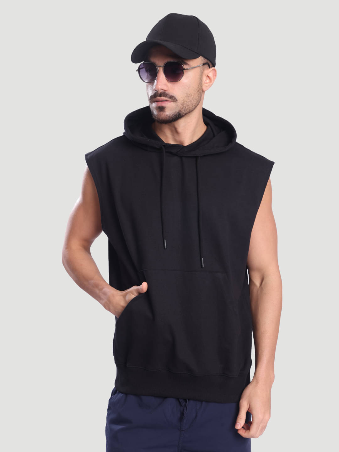 Bene Kleed Cotton Hooded Men's Sweatshirt - Black ( Pack of 1 )     			Bene Kleed Cotton Hooded Men's Sweatshirt - Black ( Pack of 1 )