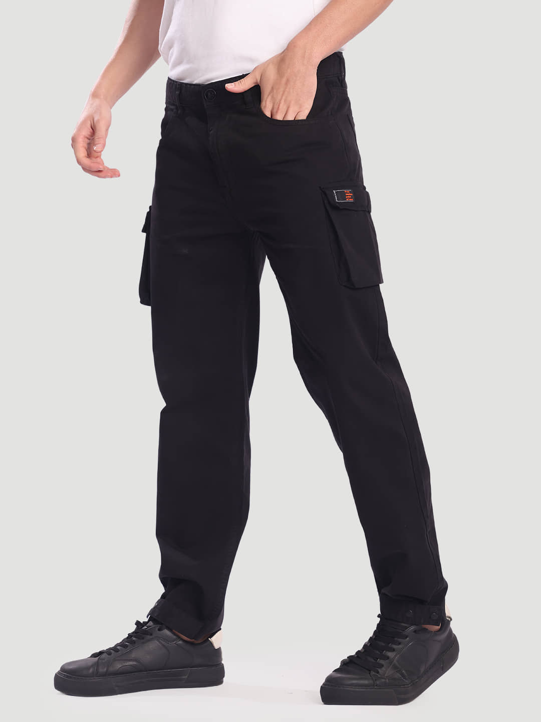 Bene Kleed Relax Men's Cargos - Black ( Pack of 1 ) - Trousers | Buy online on ZillyBuy