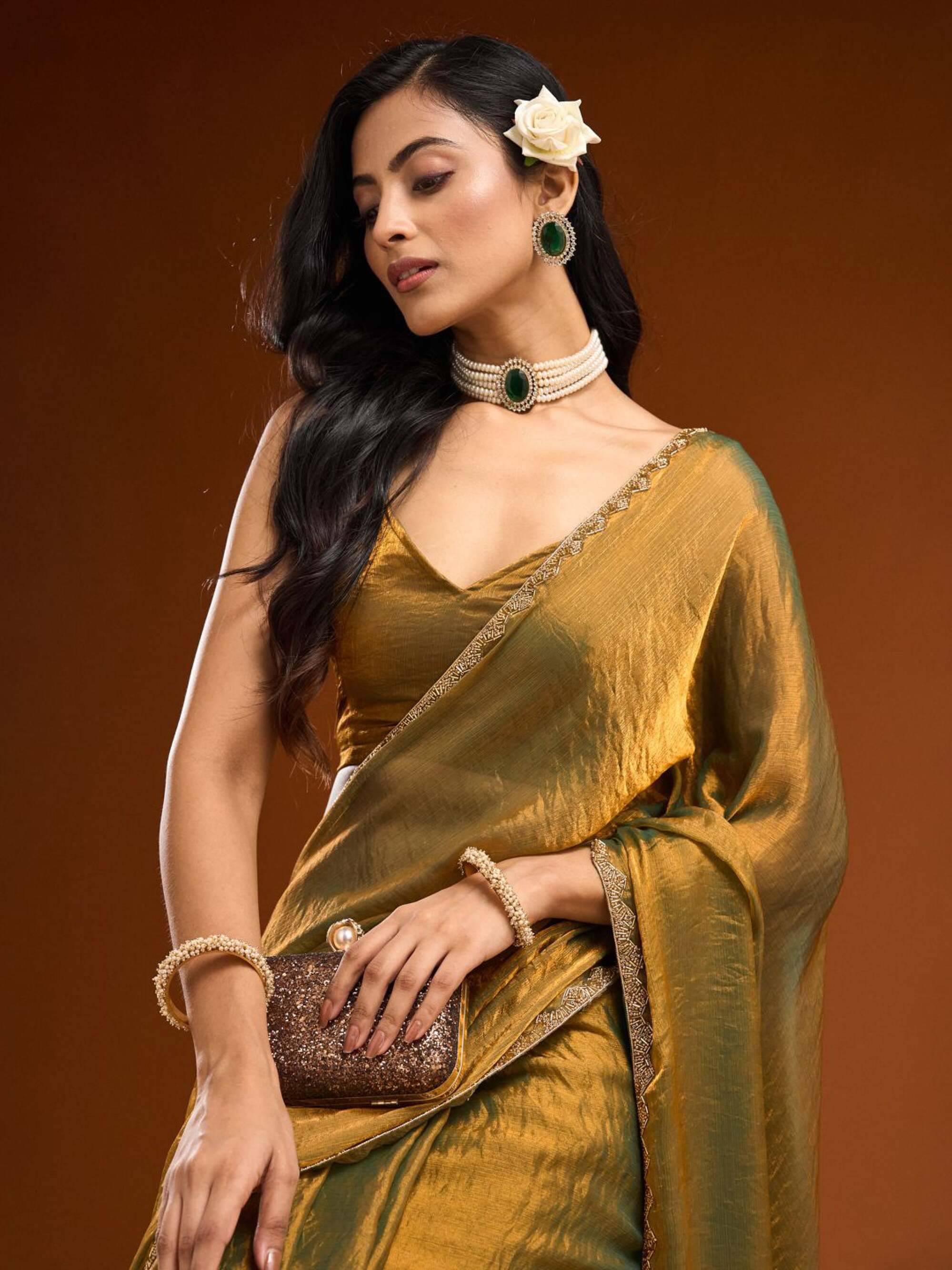     			Keyura Jimmy Choo Self Design Regular Saree With Unstitched Blouse Piece ( Gold,Rama )