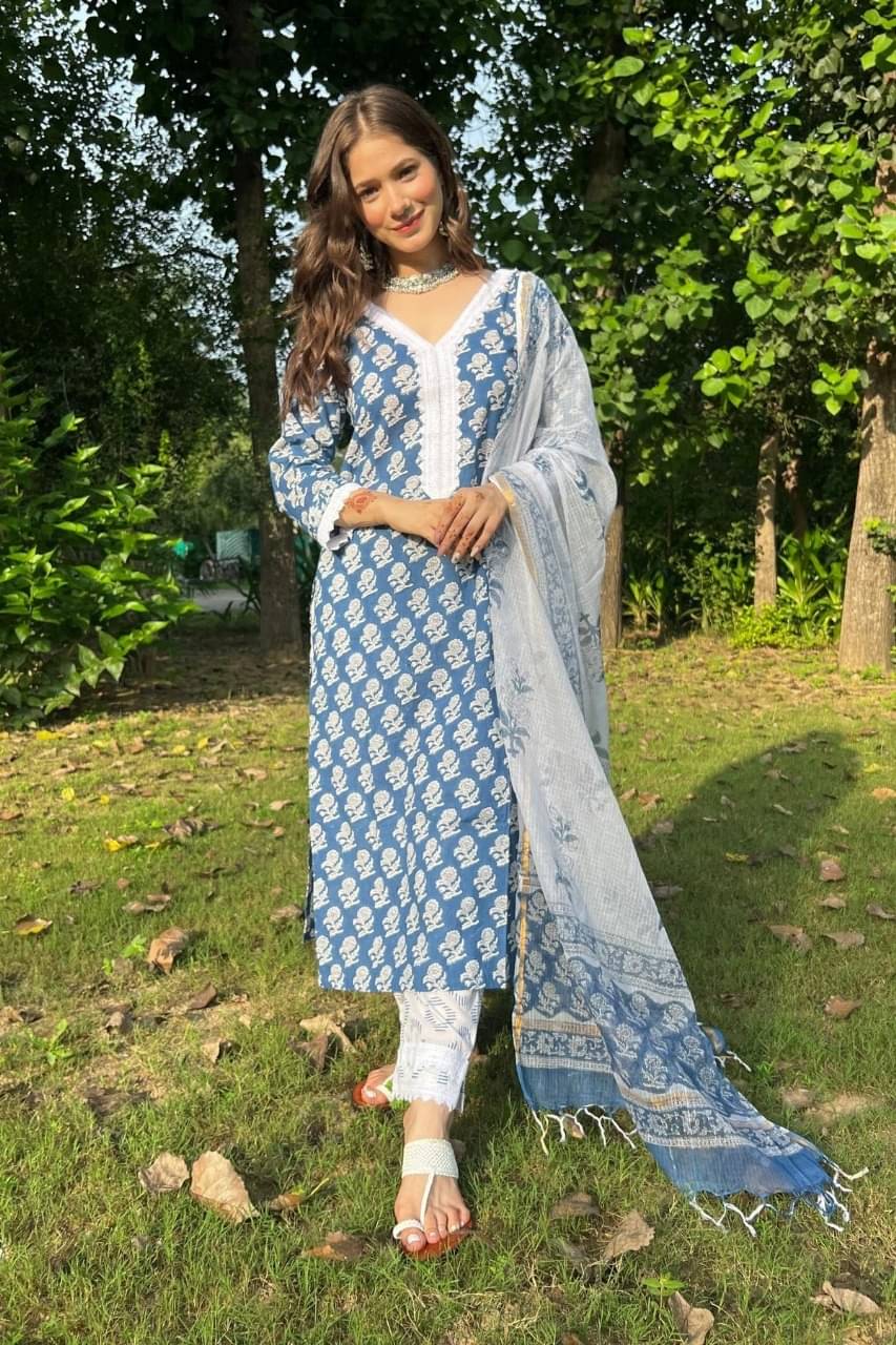     			AMAR VSTRA Women Cotton Printed A-line Kurti With Pants ( Blue )