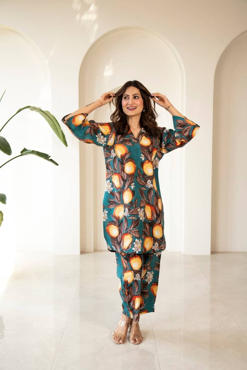     			AMAR VSTRA Women Printed Top With Palazzos Co-Ord Set ( Green )