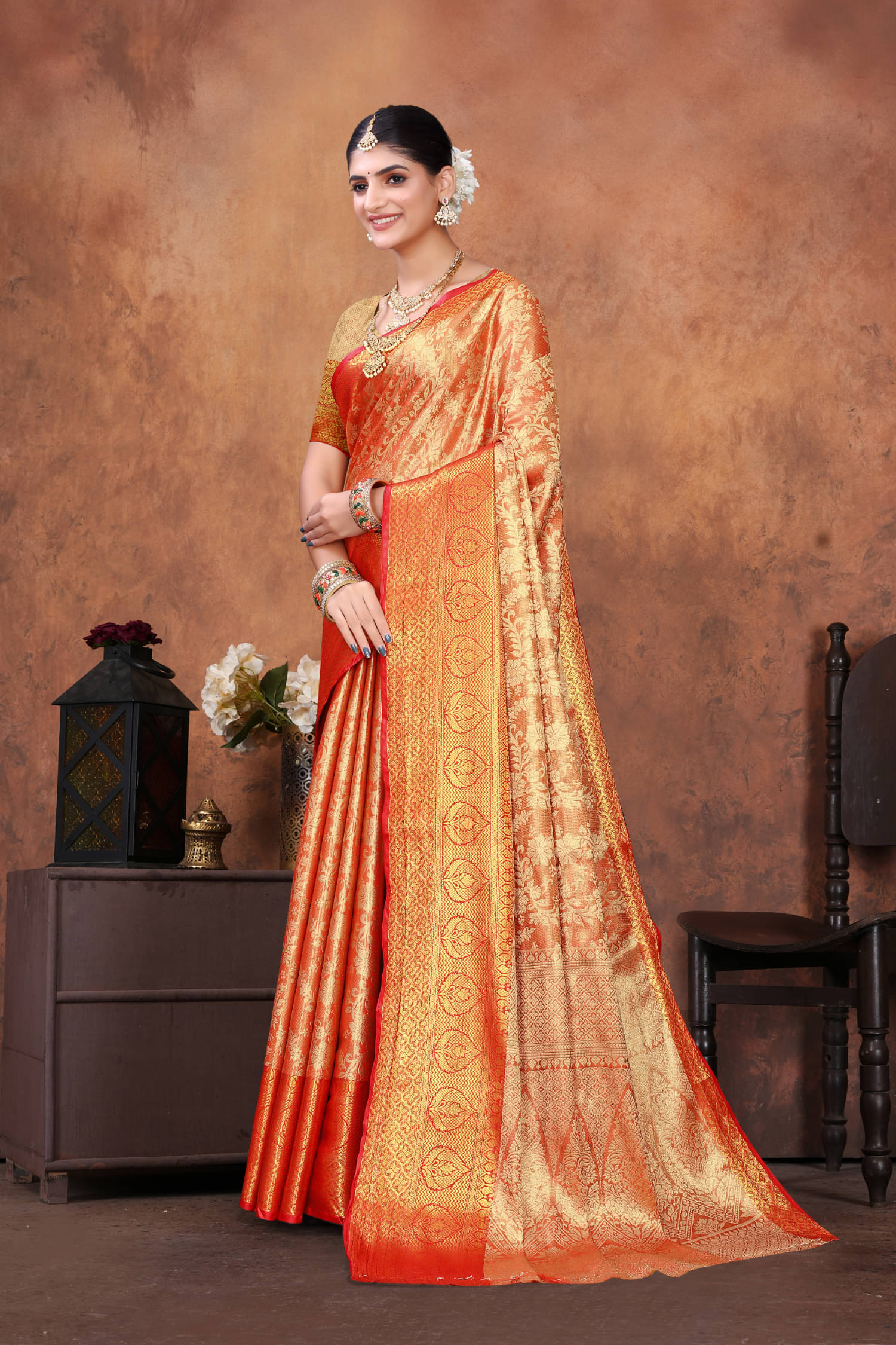     			Aika Silk Embroidered Regular Saree With Unstitched Blouse Piece ( Orange )