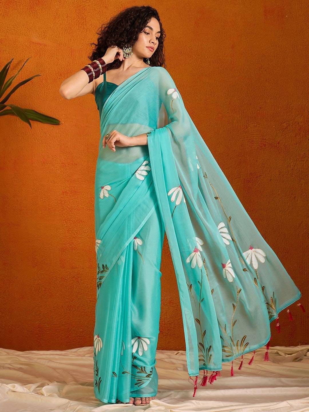     			Apnisha Linen Printed Regular Saree With Unstitched Blouse Piece ( Sky Blue )
