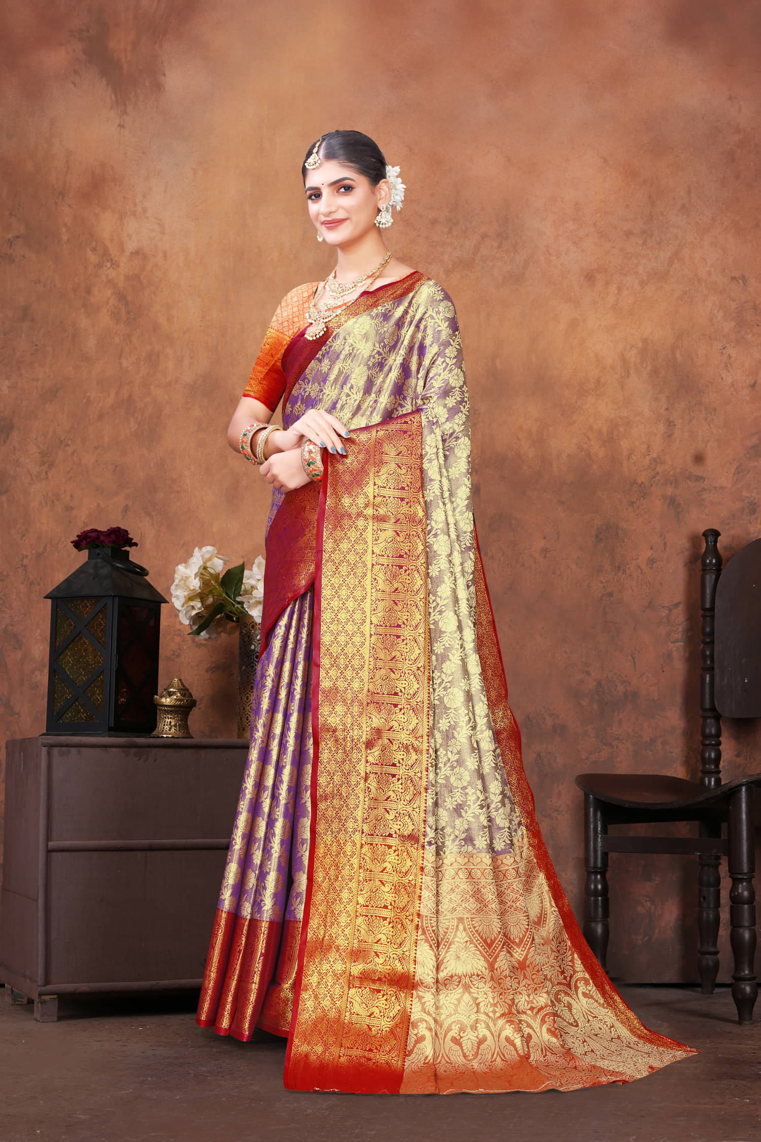 Apnisha Silk Woven Regular Saree With Unstitched Blouse Piece ( Purple ) Apnisha Silk Woven Regular Saree With Unstitched Blouse Piece ( Purple )