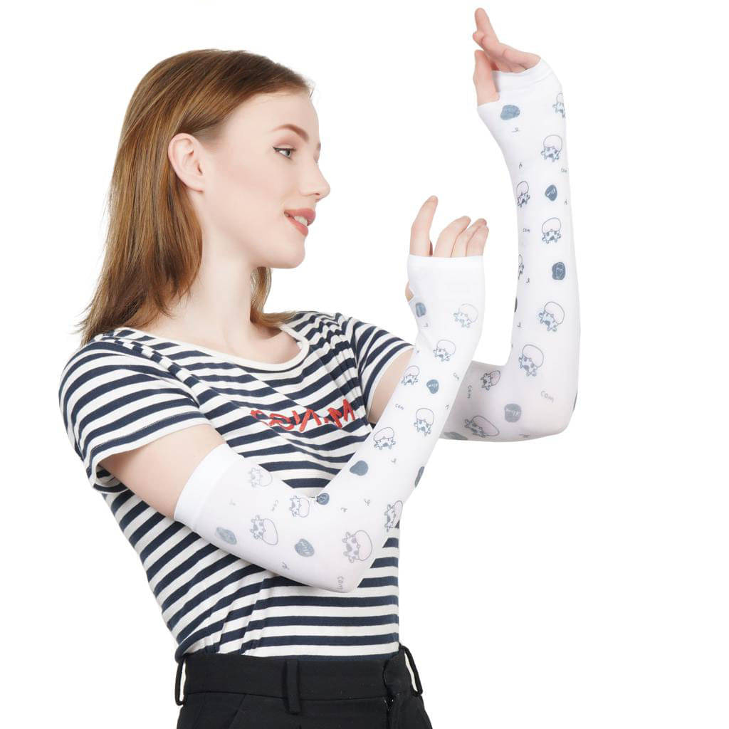 Bizarro.in Grey Printed Riding Sleeves ( Set of 2 ) Bizarro.in Grey Printed Riding Sleeves ( Set of 2 )