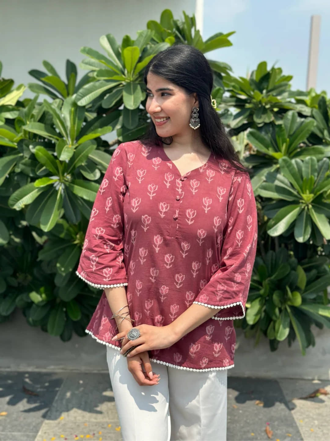 Estela Women Cotton Printed Straight Kurti ( Red ) - Kurtis, Tunics | Buy online on ZillyBuy