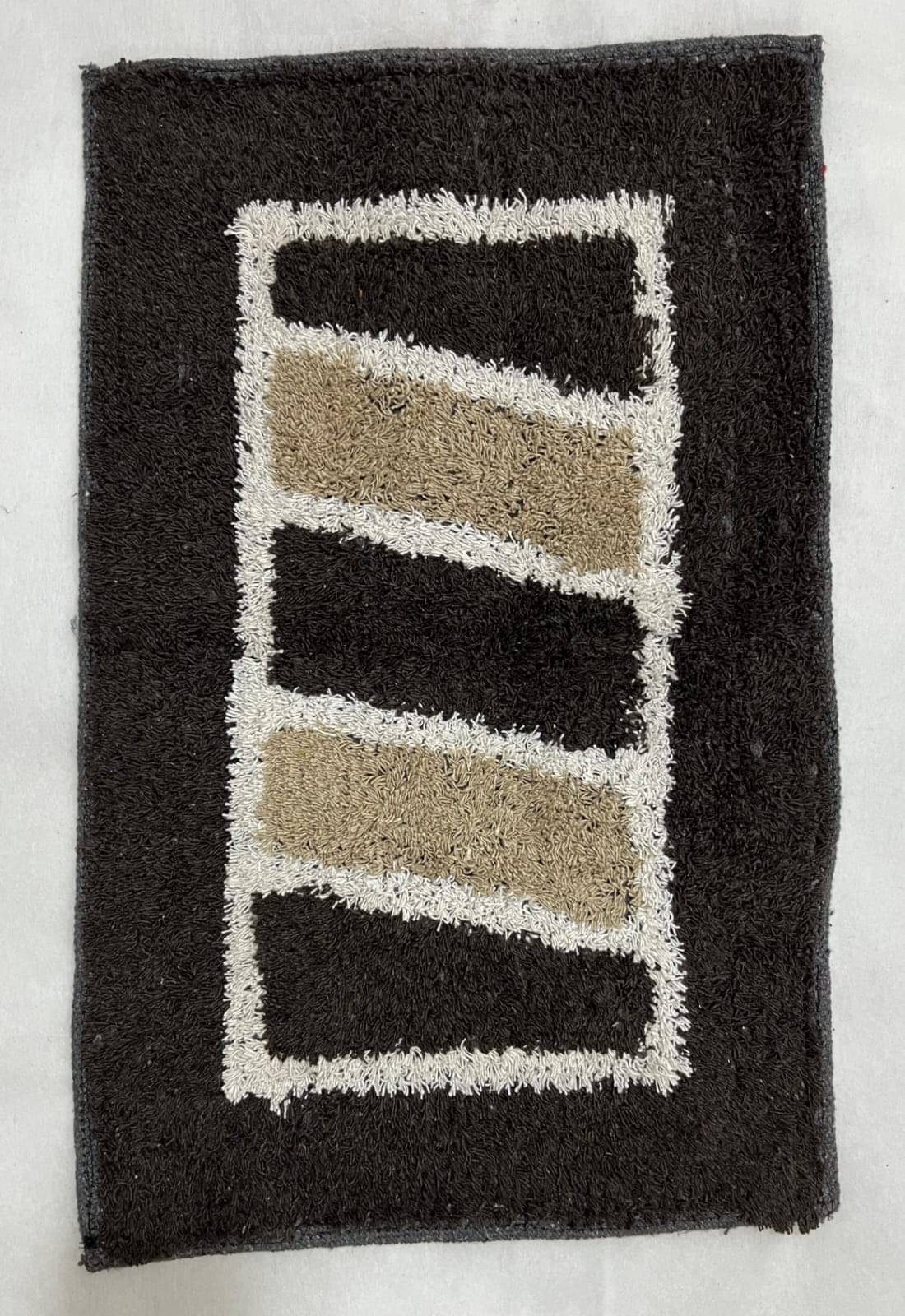 Hombella Set of 1 Regular Cotton Door Mat ( 58 X 38 cm ) Brown     			Hombella Set of 1 Regular Cotton Door Mat ( 58 X 38 cm ) Brown