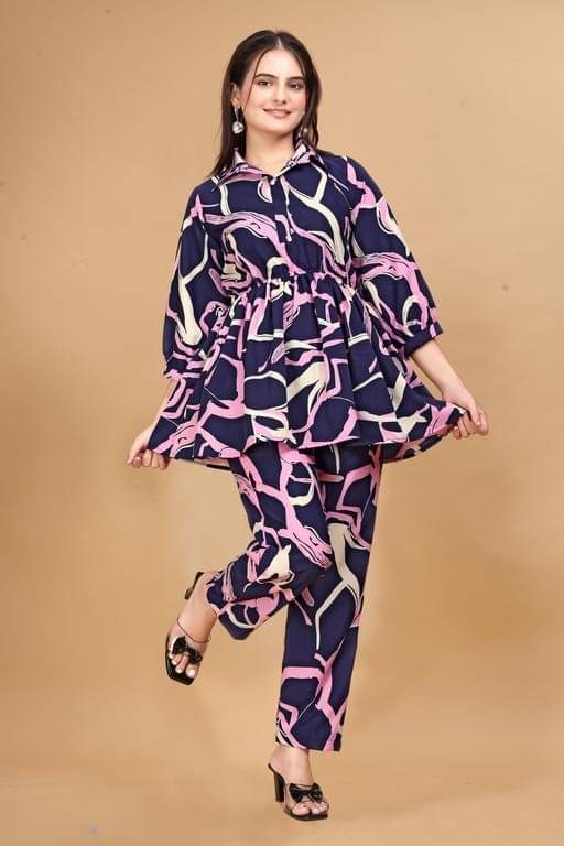     			Honey Creation Women Crepe Printed Straight Kurti ( Multicolor )