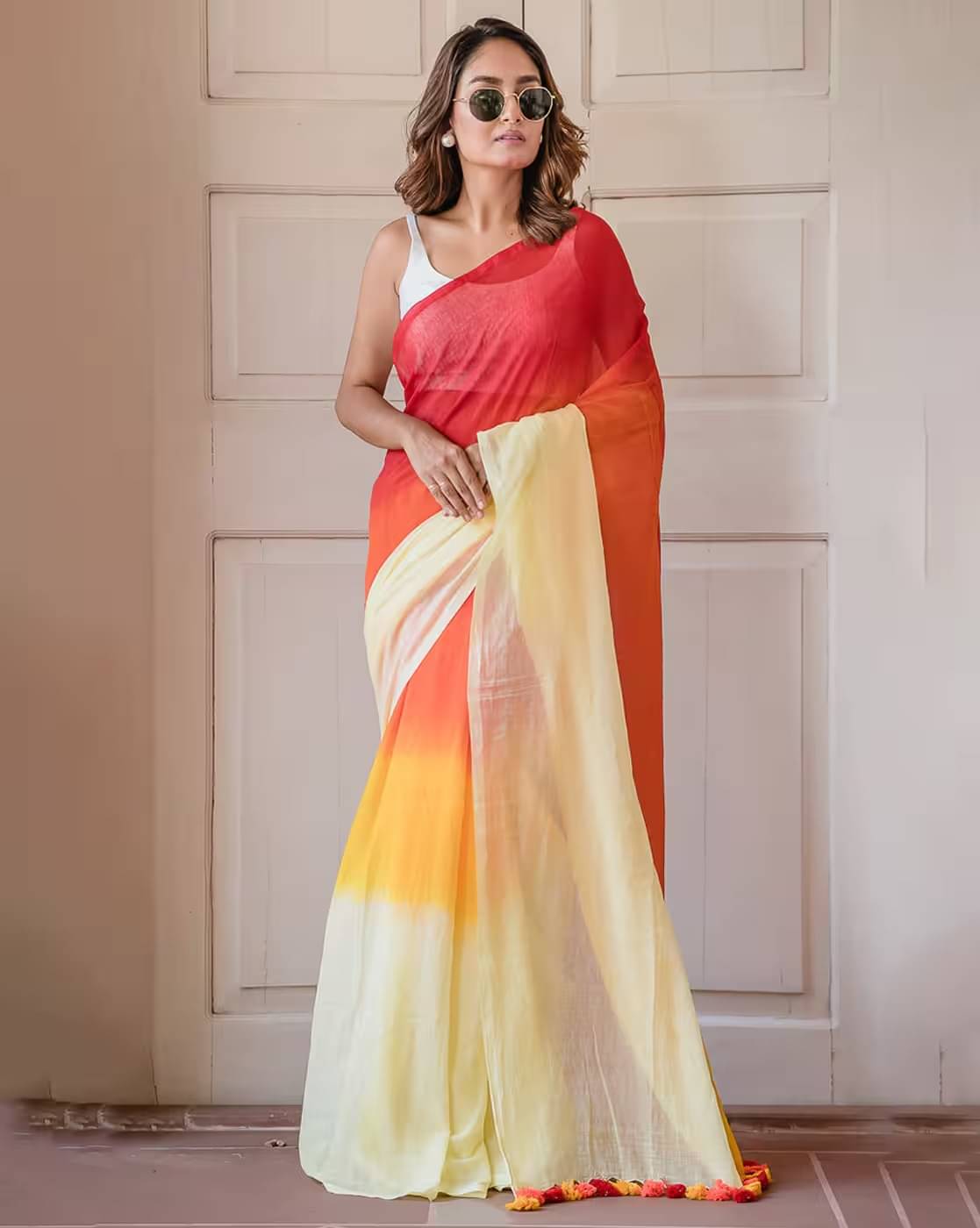     			JULEE Cotton Blend Printed Regular Saree With Unstitched Blouse Piece ( Red )