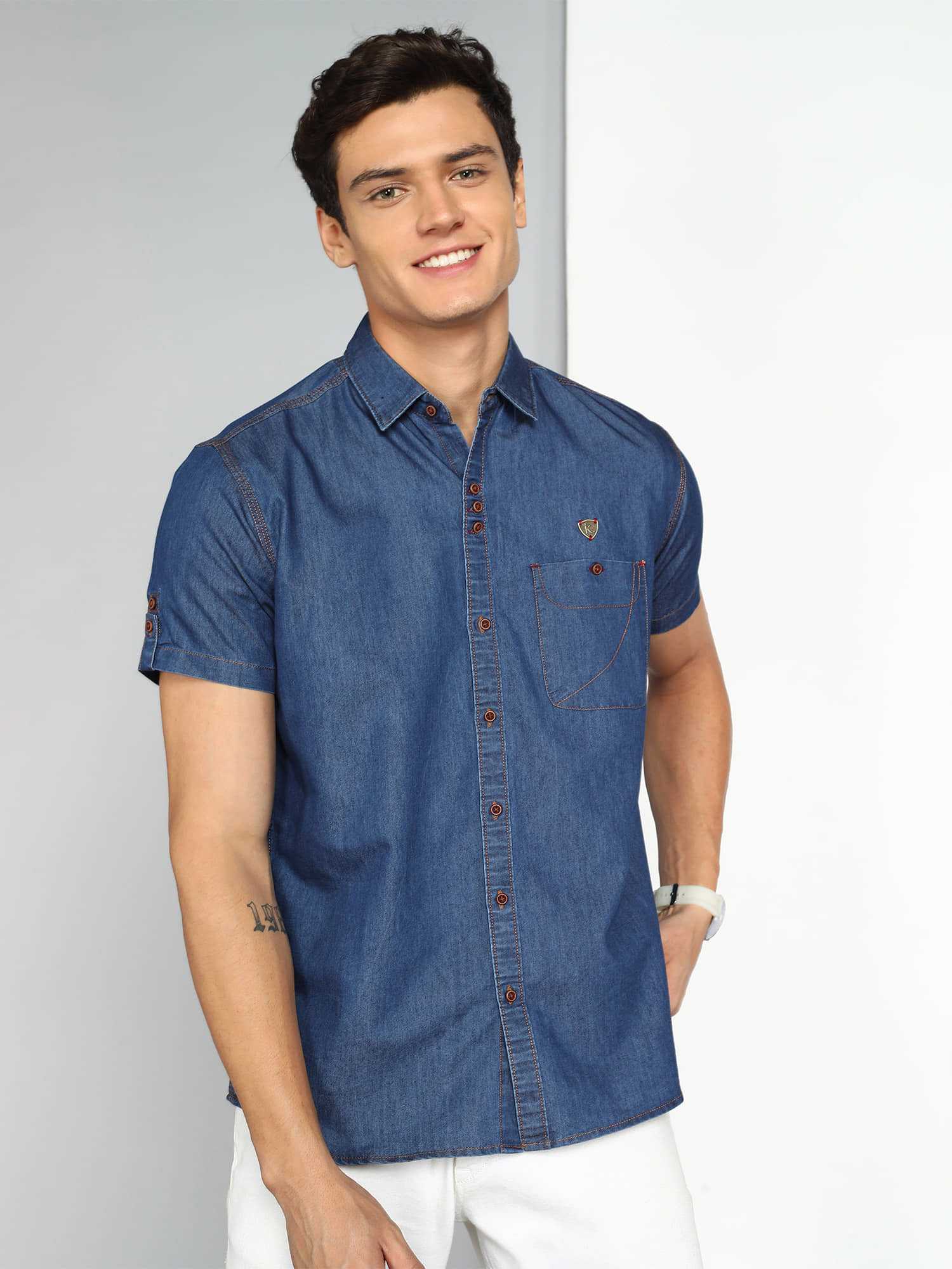 Kuons Avenue Denim Regular Fit Solids Half Sleeves Men's Casual Shirt - Blue ( Pack of 1 )
