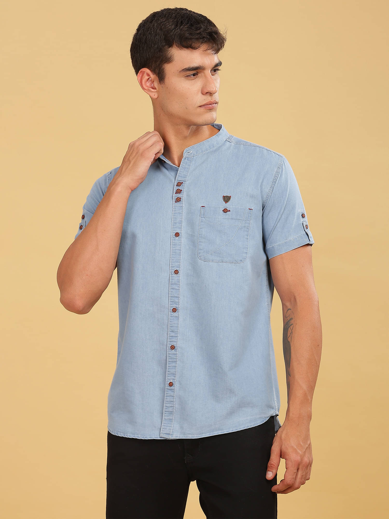     			Kuons Avenue Denim Regular Fit Solids Half Sleeves Men's Casual Shirt - Light Blue ( Pack of 1 )