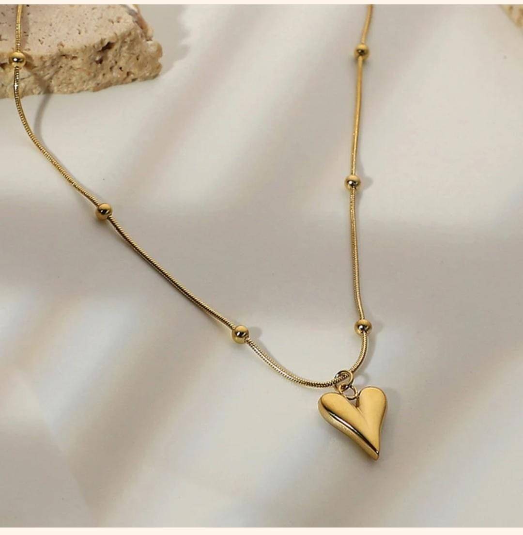 Lock And Leaf Golden Stainless Steel Necklace ( Pack of 1 ) Lock And Leaf Golden Stainless Steel Necklace ( Pack of 1 )