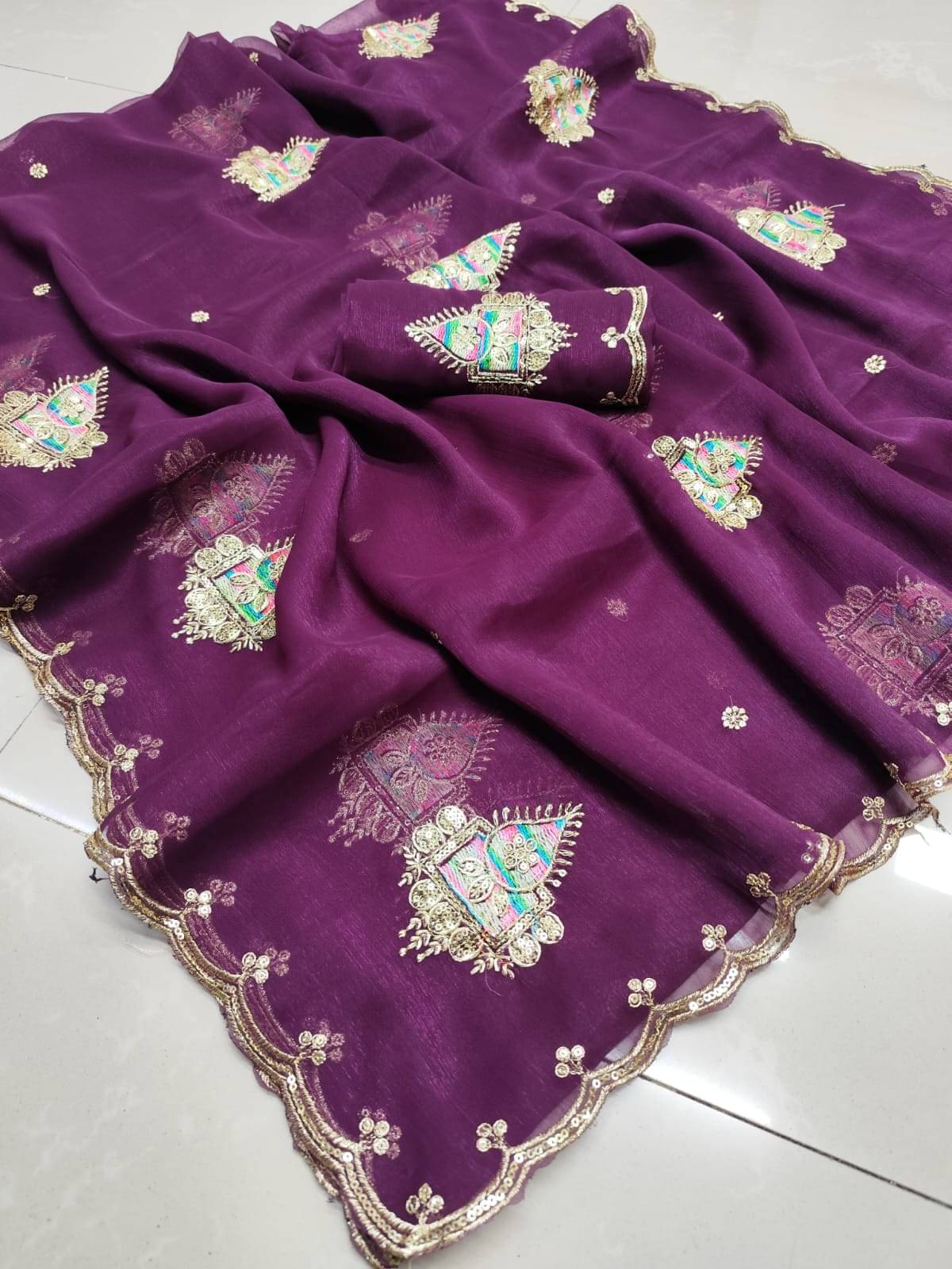     			Sareez House Georgette Embroidered Maheshwari Saree With Unstitched Blouse Piece ( Multicolor 1 )