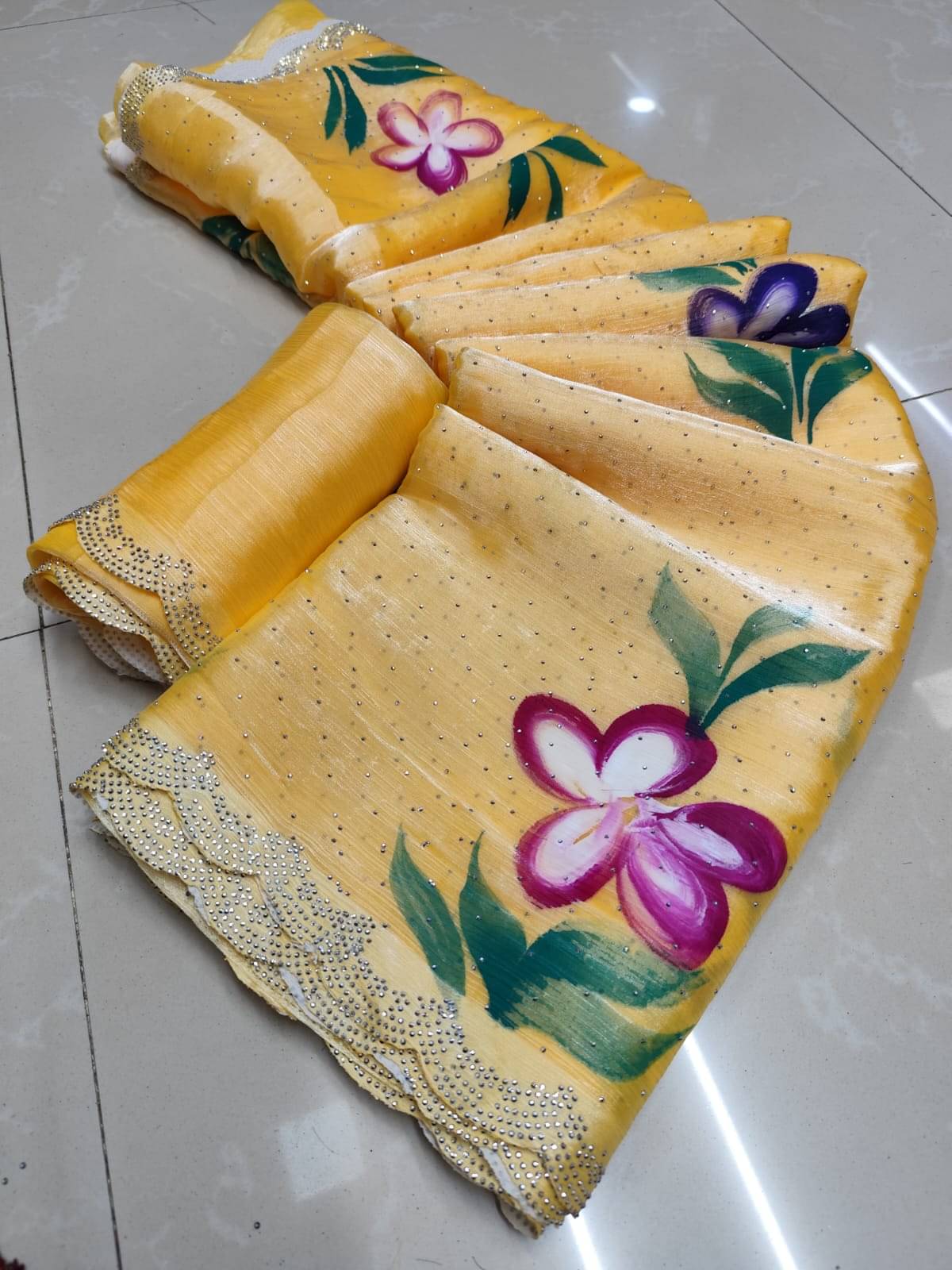 Sareez House Jimmy Choo Printed Regular Saree With Unstitched Blouse Piece ( Yellow ) Sareez House Jimmy Choo Printed Regular Saree With Unstitched Blouse Piece ( Yellow )