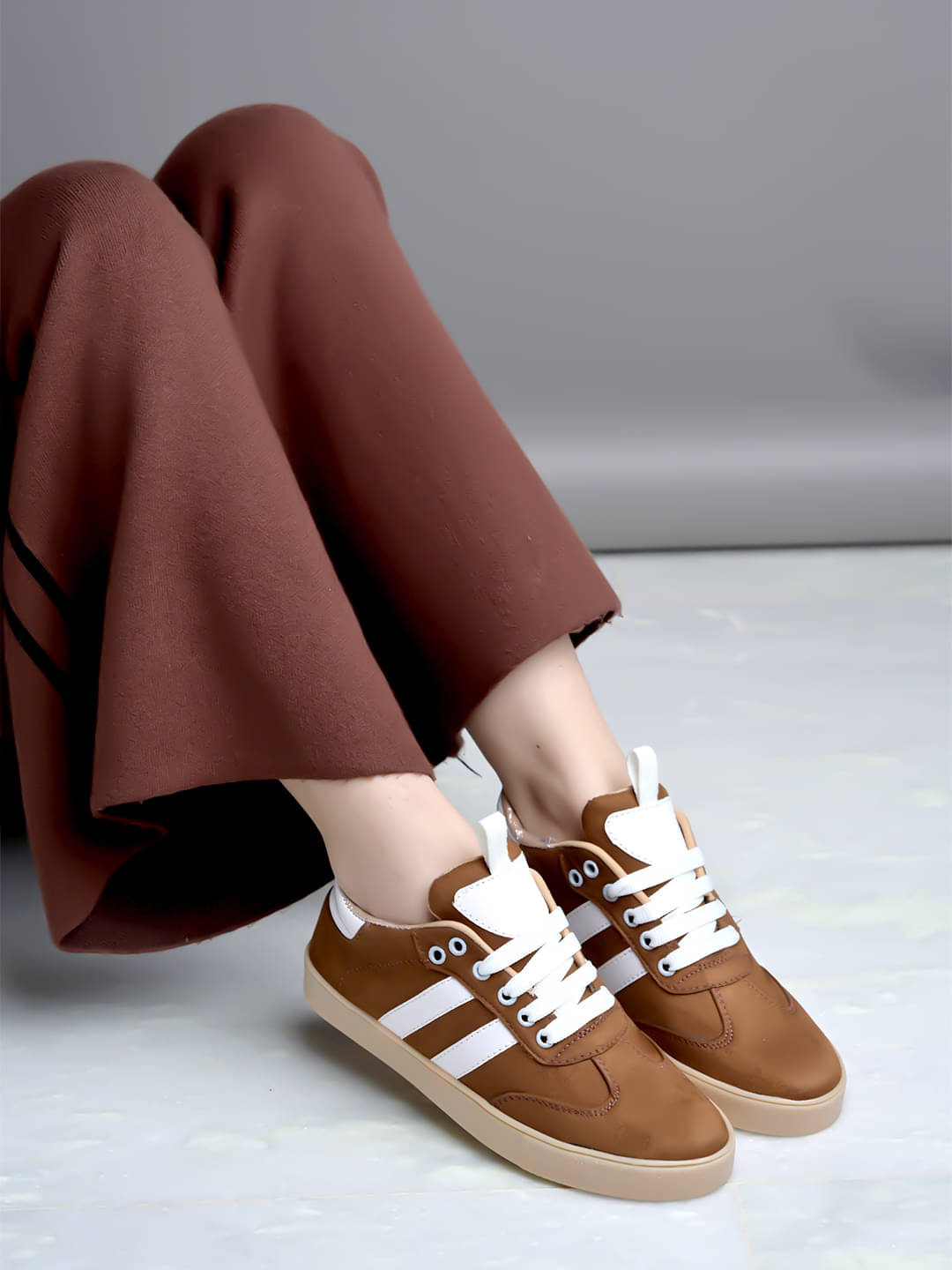     			Stylestry Tan Women's Sneakers