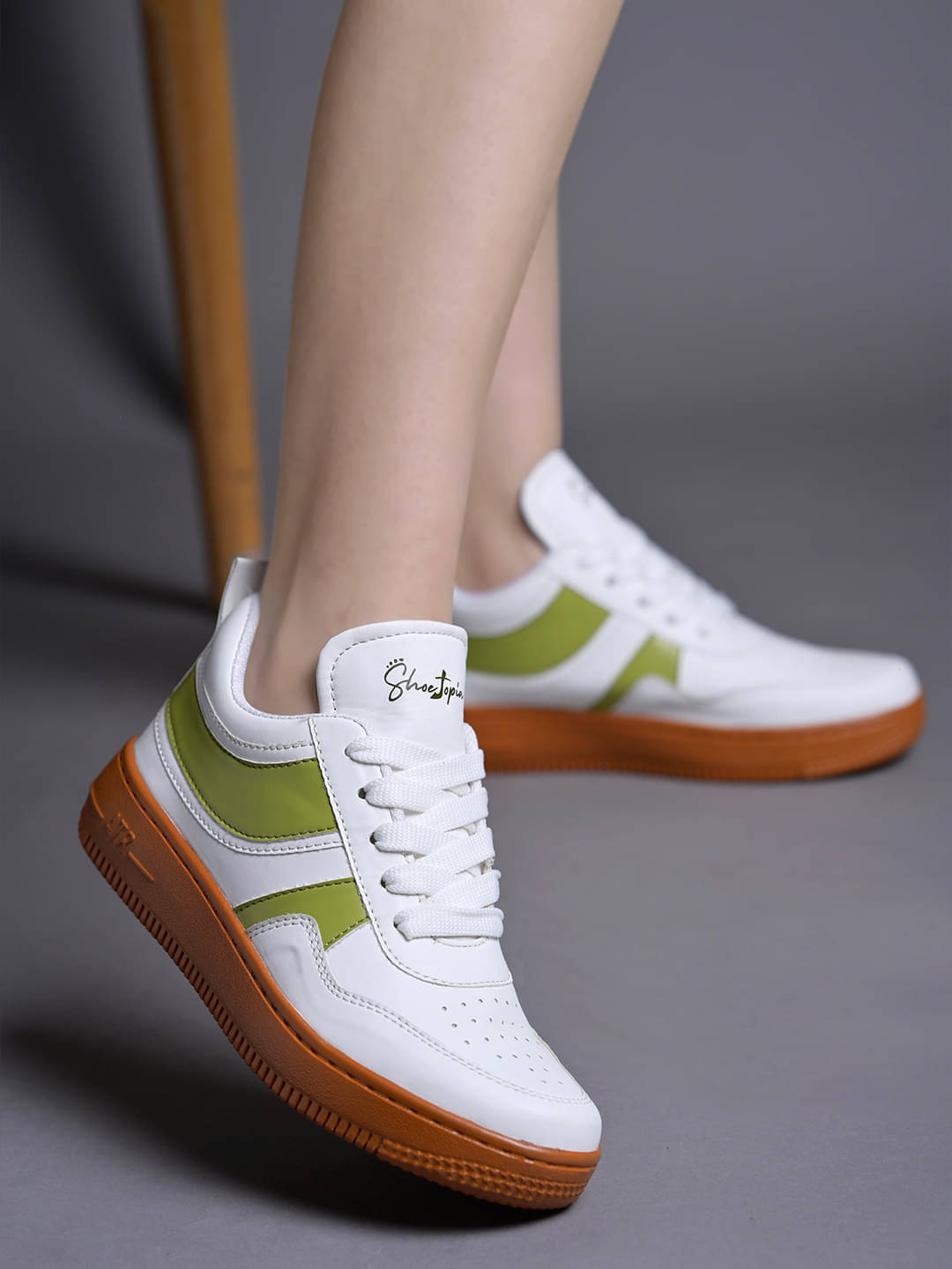     			Stylestry White Women's Sneakers