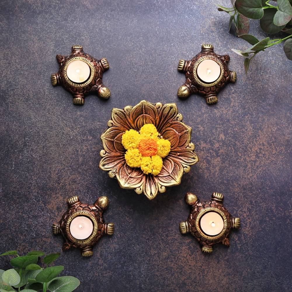     			THE HANDICRAFTIAN Terracotta Table Diya - Pack of 1