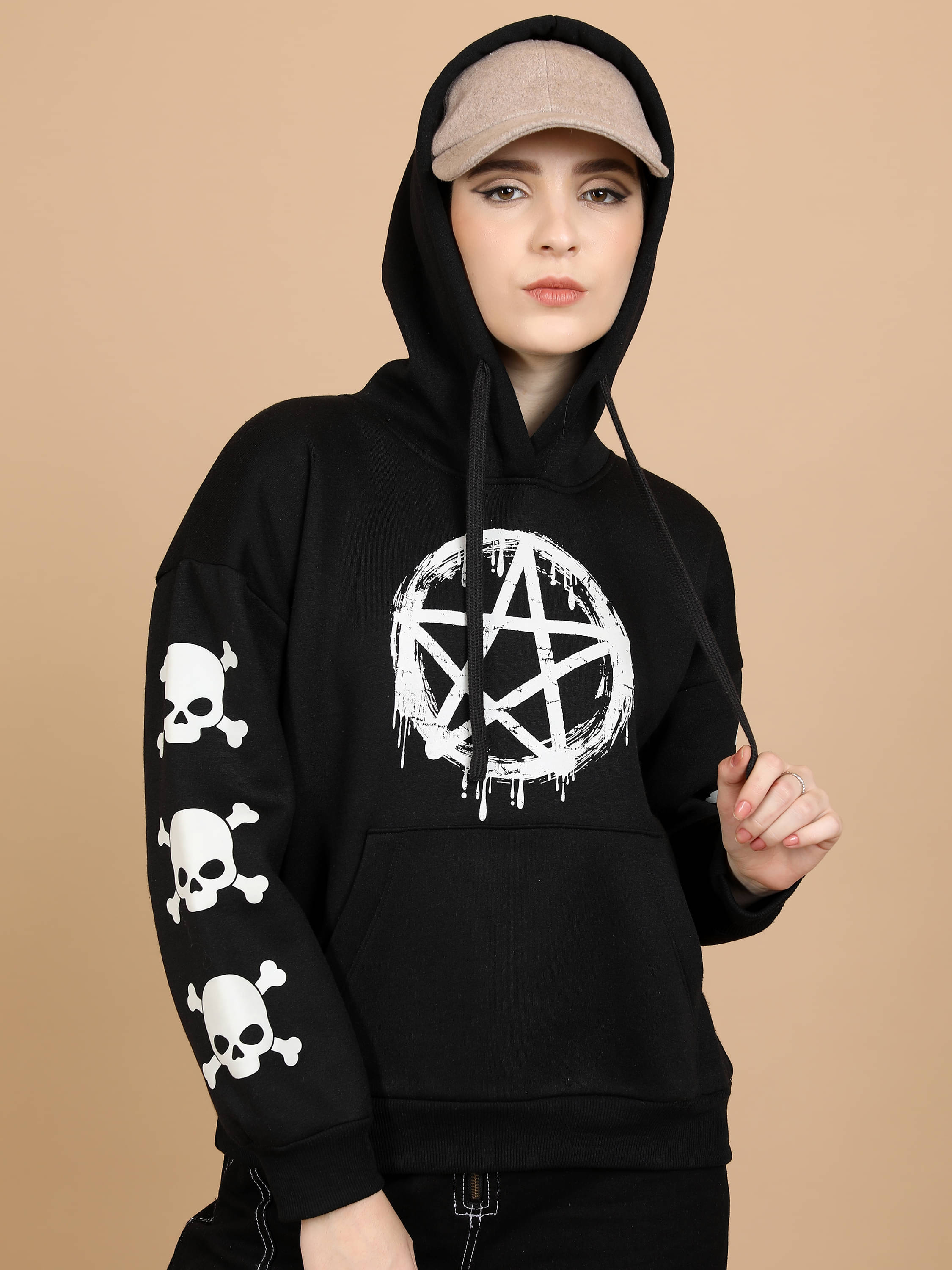 Tokyo Talkies Polyester Women's Hooded Sweatshirt ( Black ) Tokyo Talkies Polyester Women's Hooded Sweatshirt ( Black )