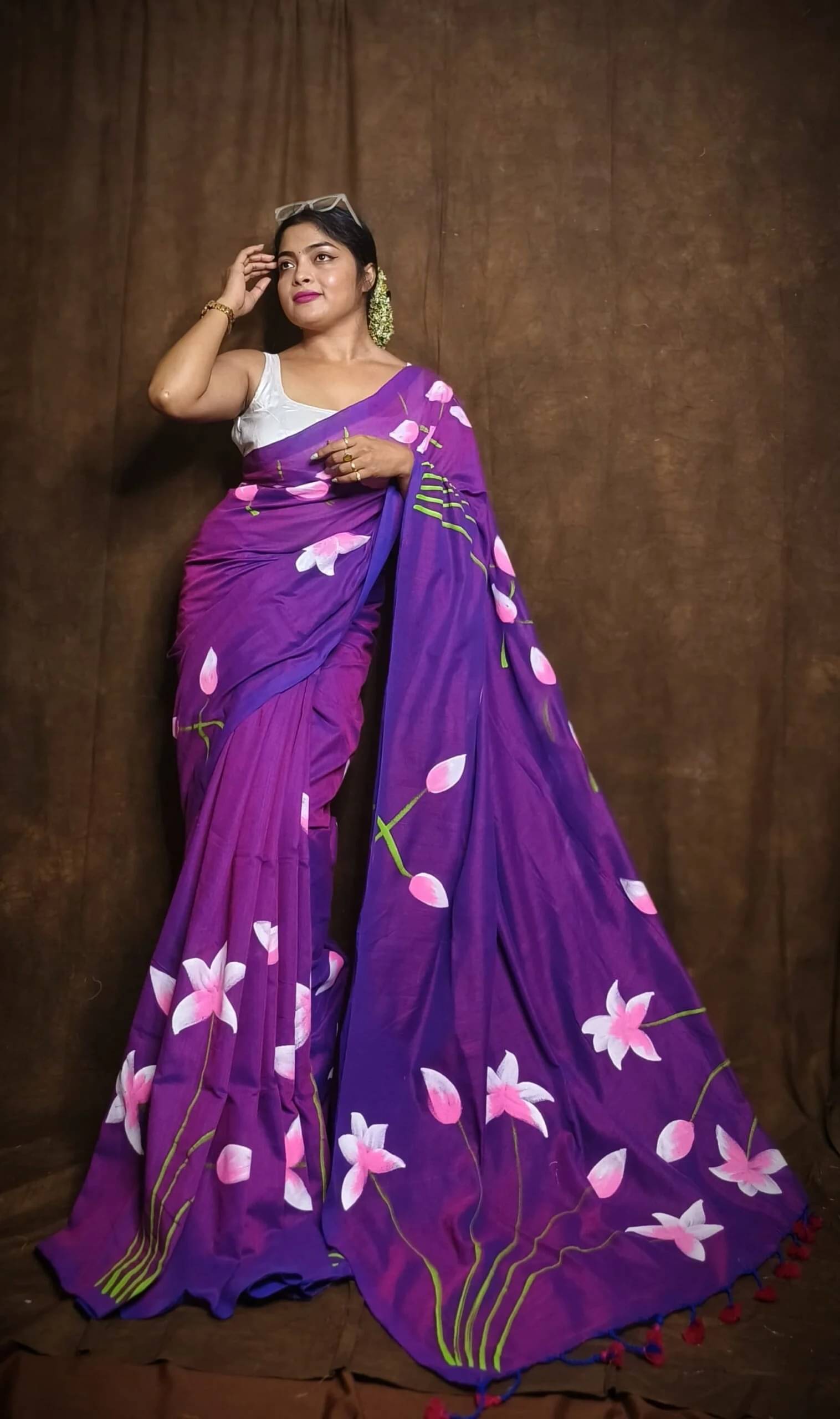    			Aika Linen Printed Regular Saree With Unstitched Blouse Piece ( Purple )