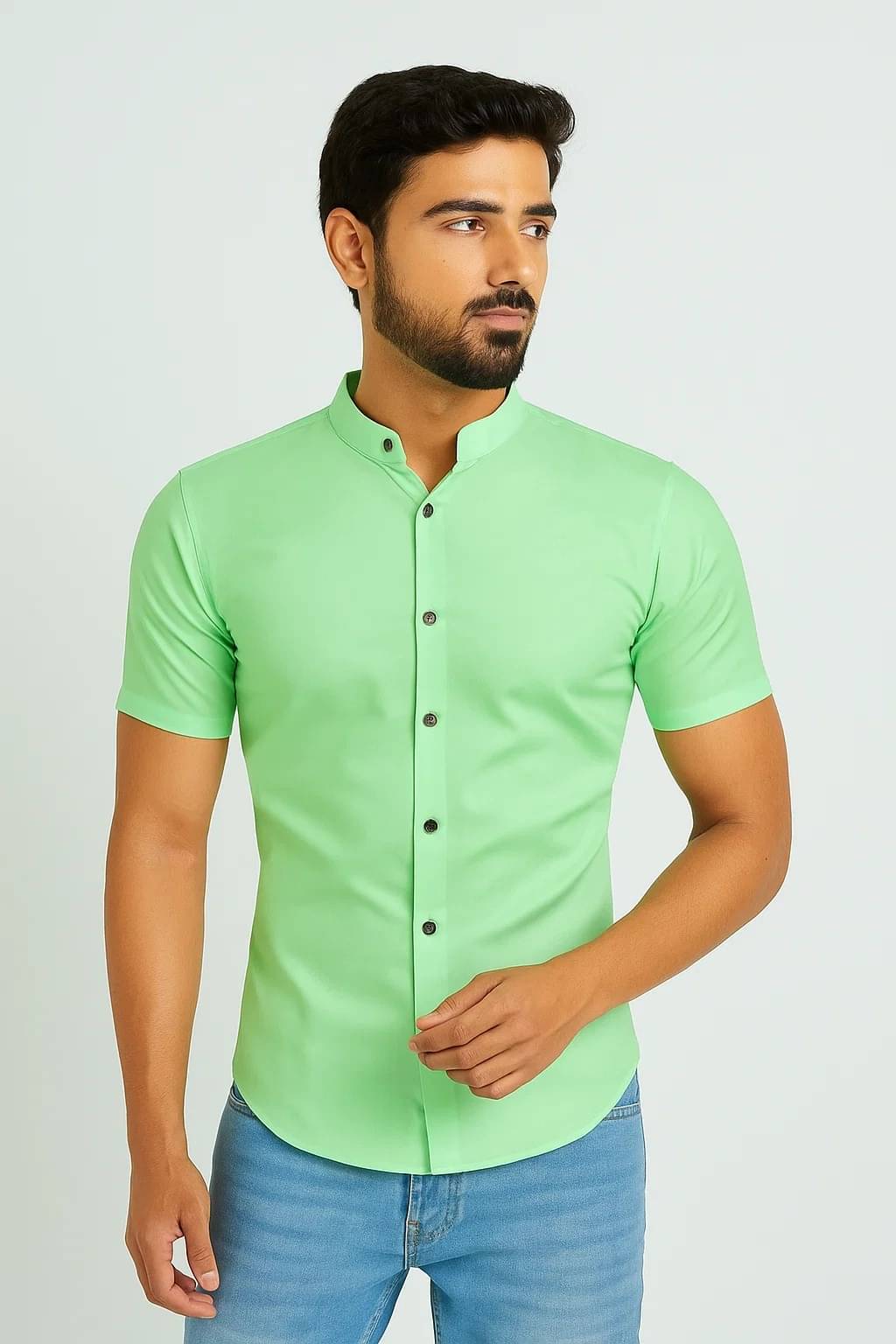     			CROWNTAIL Cotton Blend Regular Fit Solids Half Sleeves Men's Casual Shirt - Light Green ( Pack of 1 )