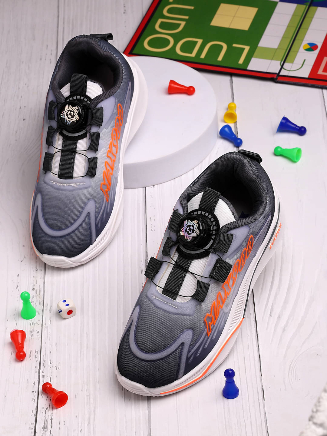     			Dewk Berries - Light Grey Boy's Sports Shoes ( 1 Pair )