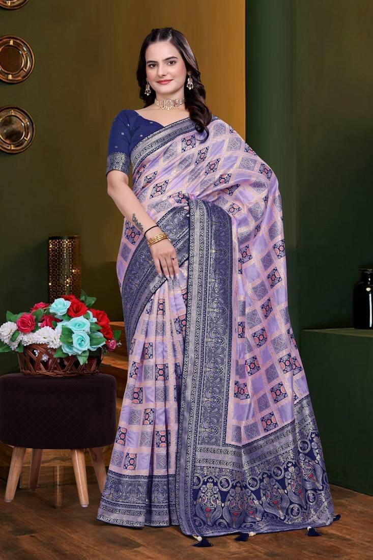     			SATVASHIV Jacquard Woven Regular Saree With Unstitched Blouse Piece ( Purple )
