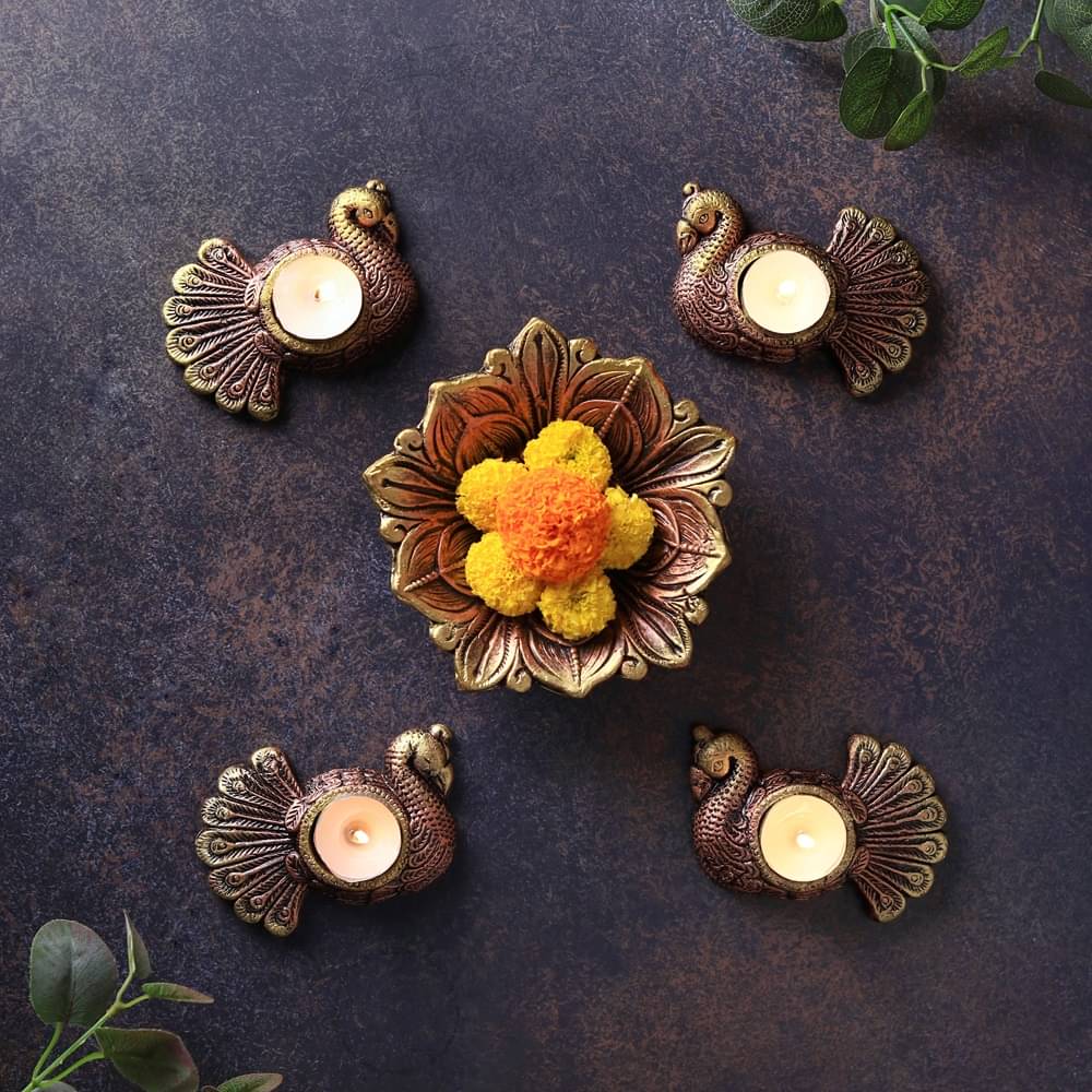     			THE HANDICRAFTIAN Terracotta Floor Diya - Pack of 1