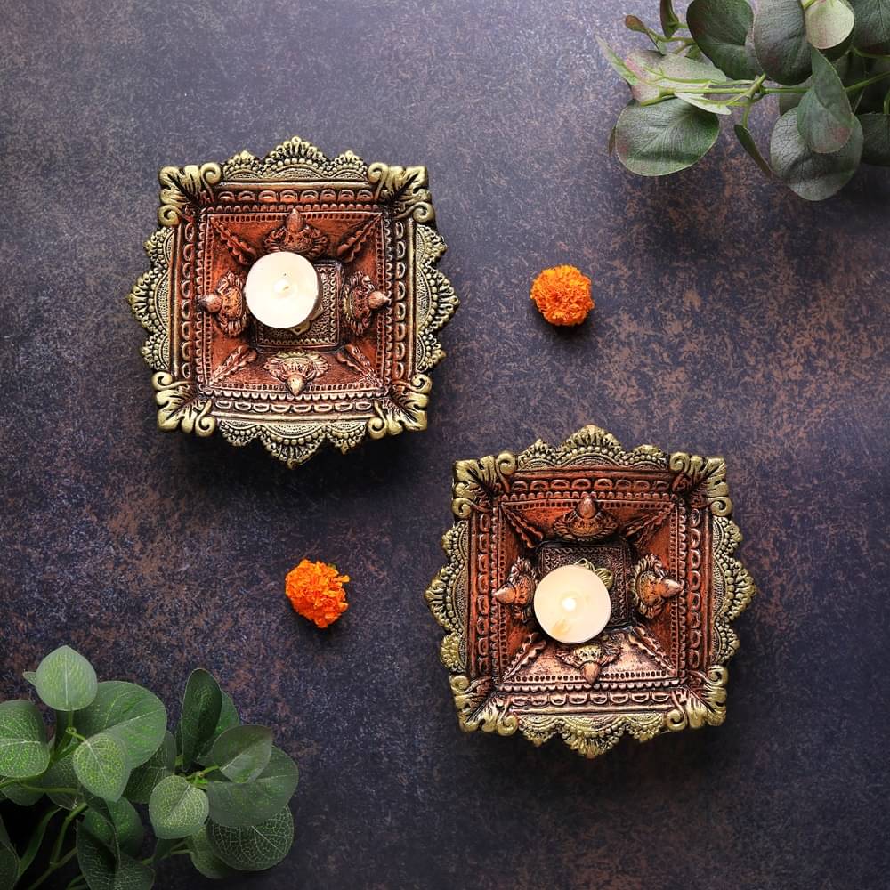     			THE HANDICRAFTIAN Terracotta Table Diya - Pack of 1