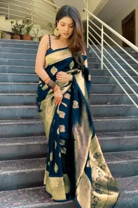     			varutex Silk Embellished Regular Saree With Unstitched Blouse Piece ( Turquoise )