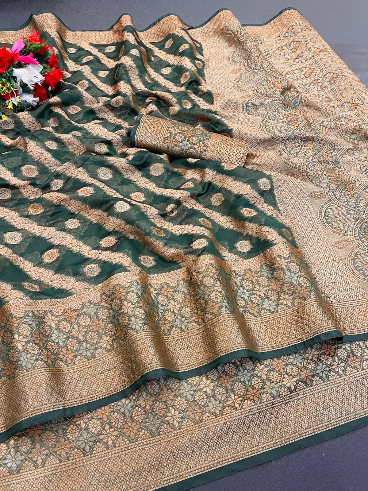     			INDIAN SILKS Organza Printed Regular Saree With Unstitched Blouse Piece ( Green )