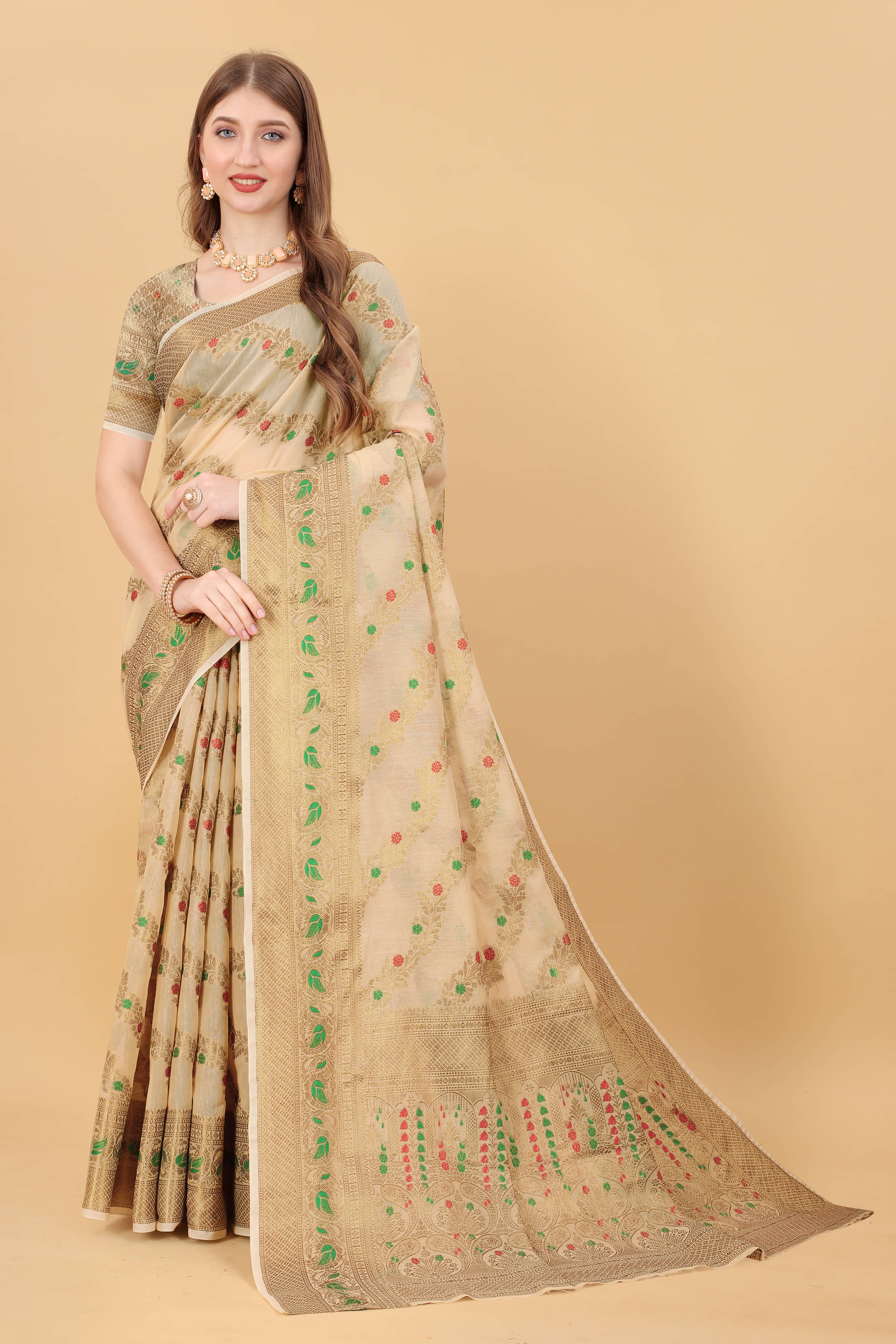     			INDIAN SILKS Viscose Printed Banarasi saree With Unstitched Blouse Piece ( Gold )