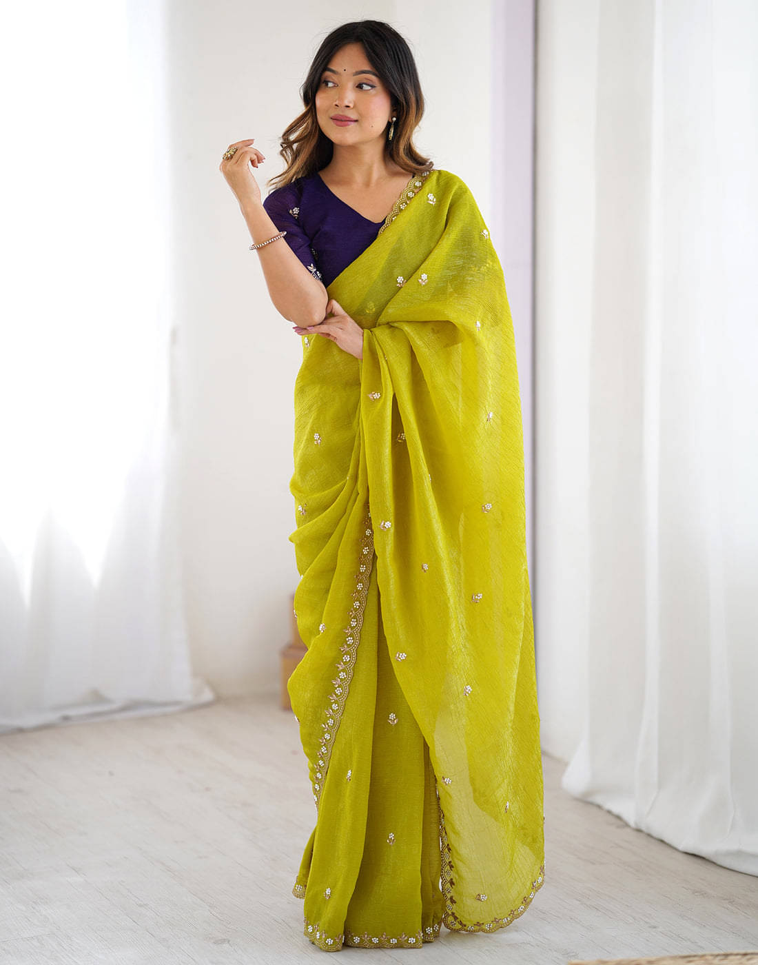 INDIAN SILKS Viscose Printed Banarasi saree With Unstitched Blouse Piece ( Green ) INDIAN SILKS Viscose Printed Banarasi saree With Unstitched Blouse Piece ( Green )