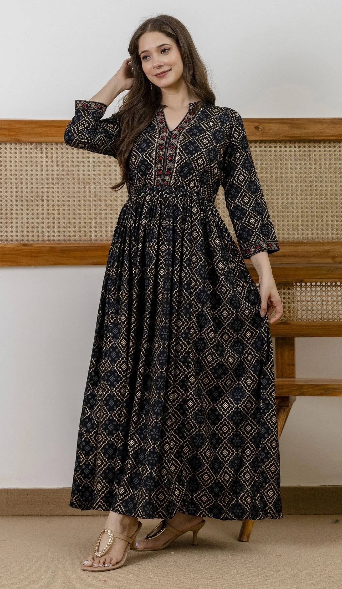 Purshottam Wala Women Viscose Rayon Printed Fit & Flare Dress ( Black ) Purshottam Wala Women Viscose Rayon Printed Fit & Flare Dress ( Black )