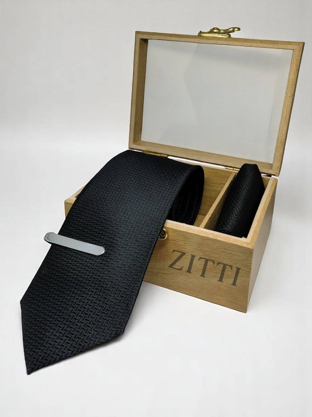     			ZITTI Black Abstract Silk Combo
