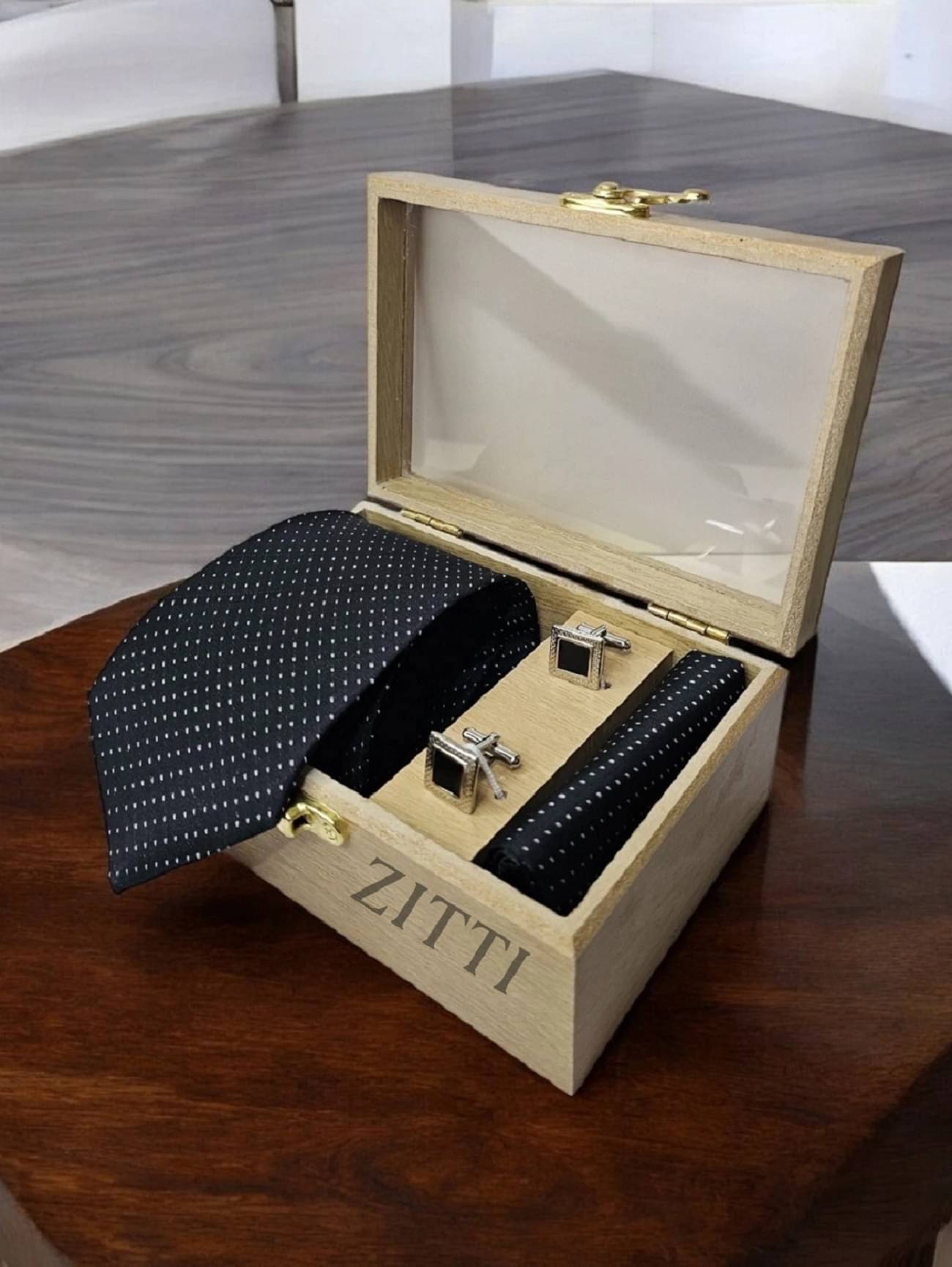     			ZITTI Black Polka Dots Silk Combo