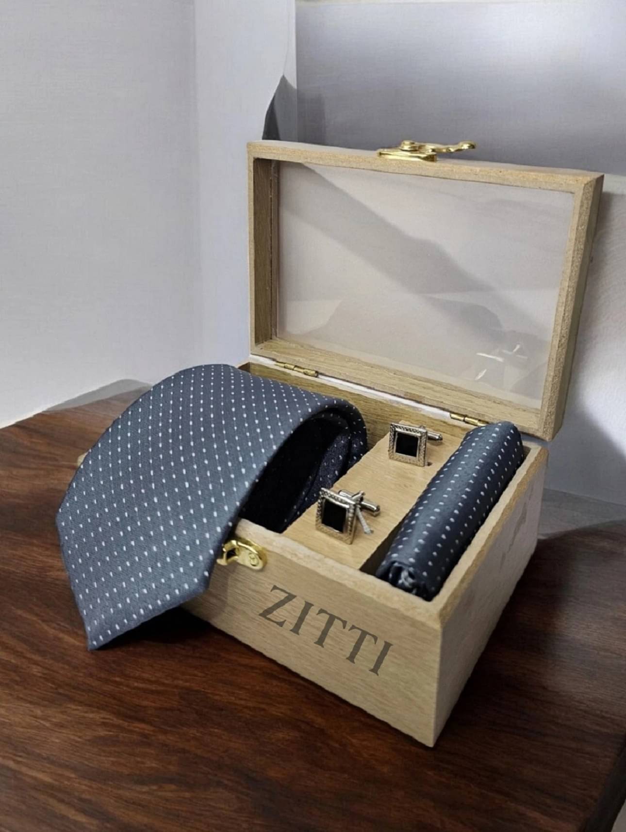     			ZITTI Blue Polka Dots Silk Combo